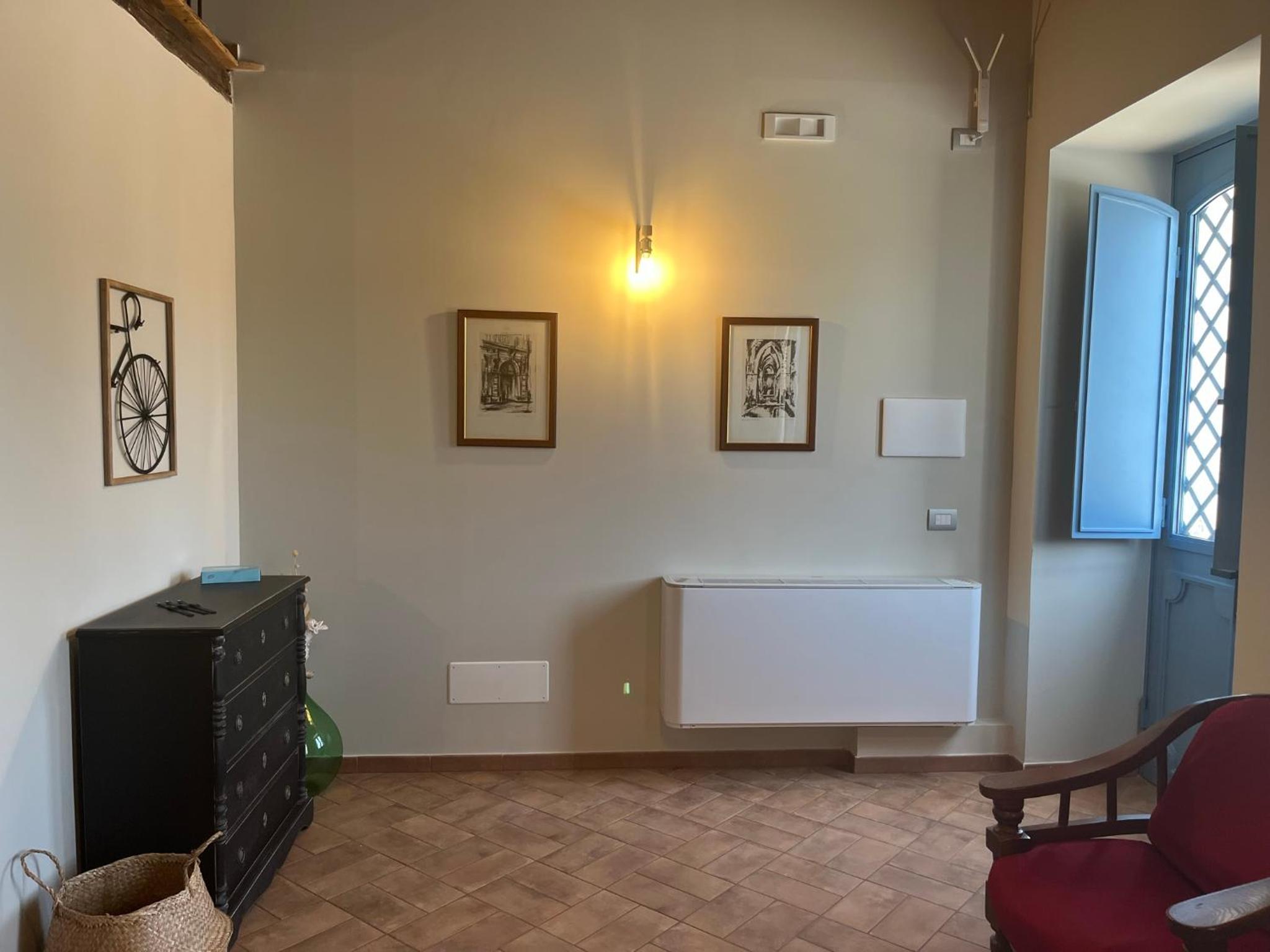 Apartment - Split Level photo 2