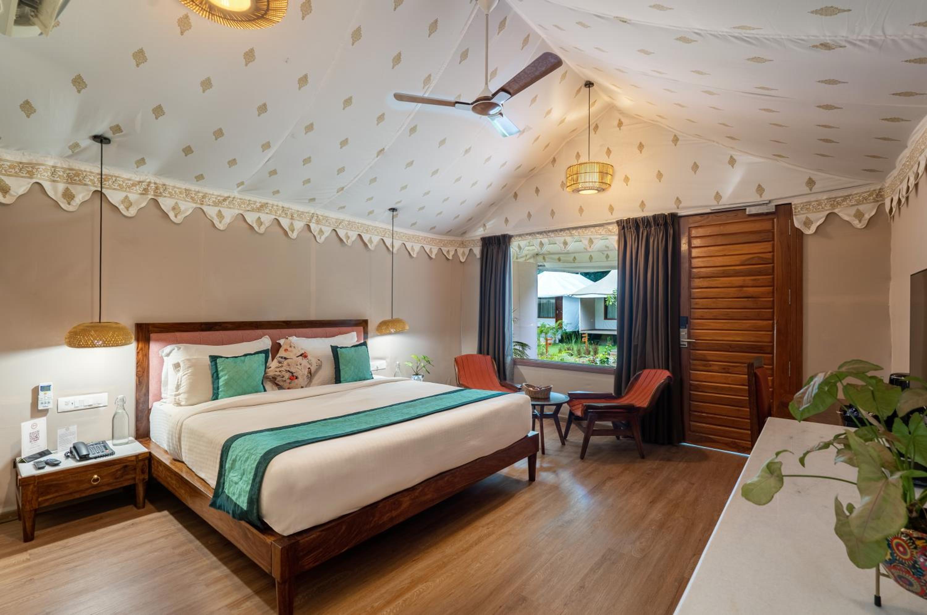 Luxury Tent Villa photo 2