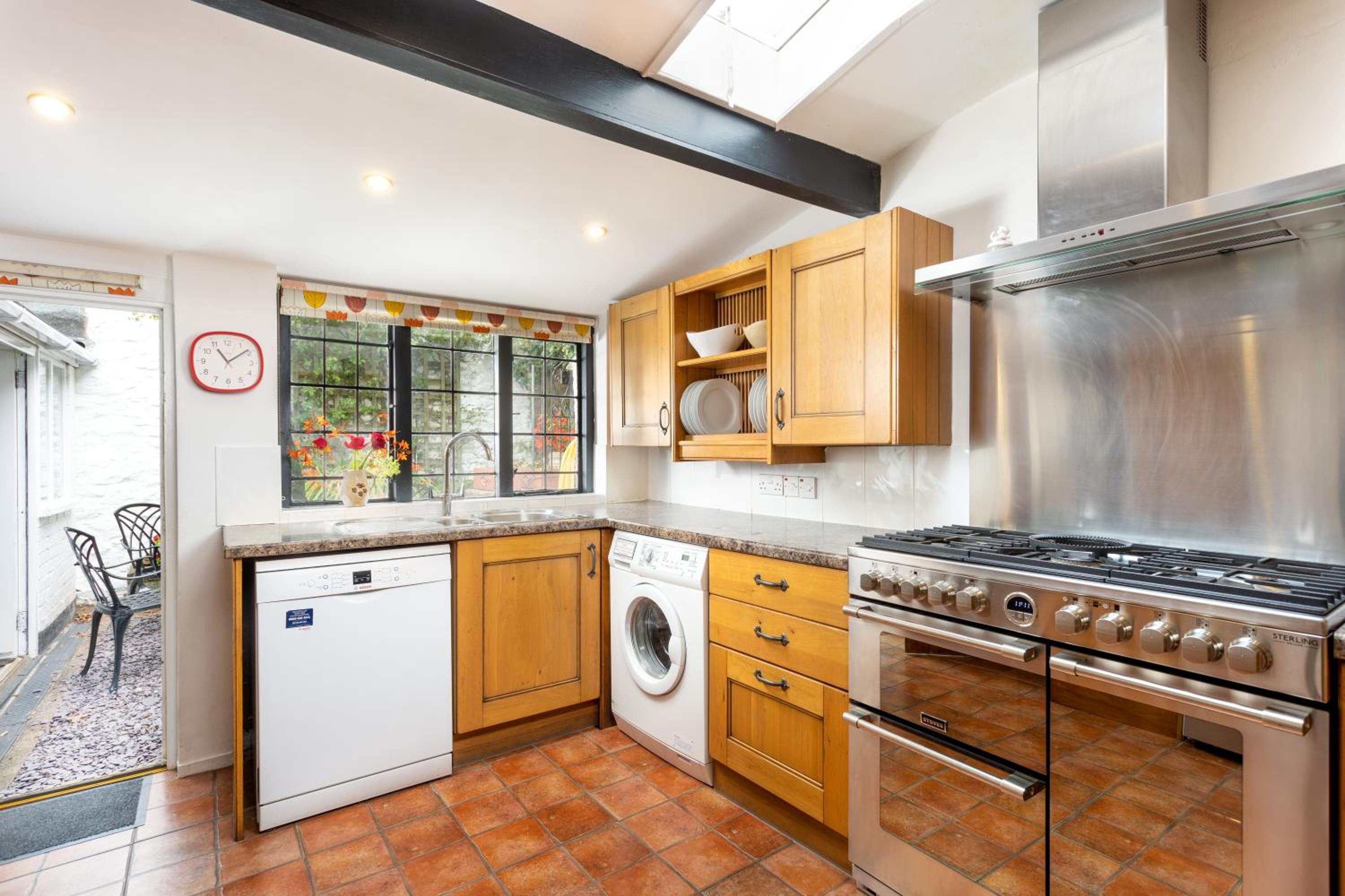 Three-Bedroom House photo 2
