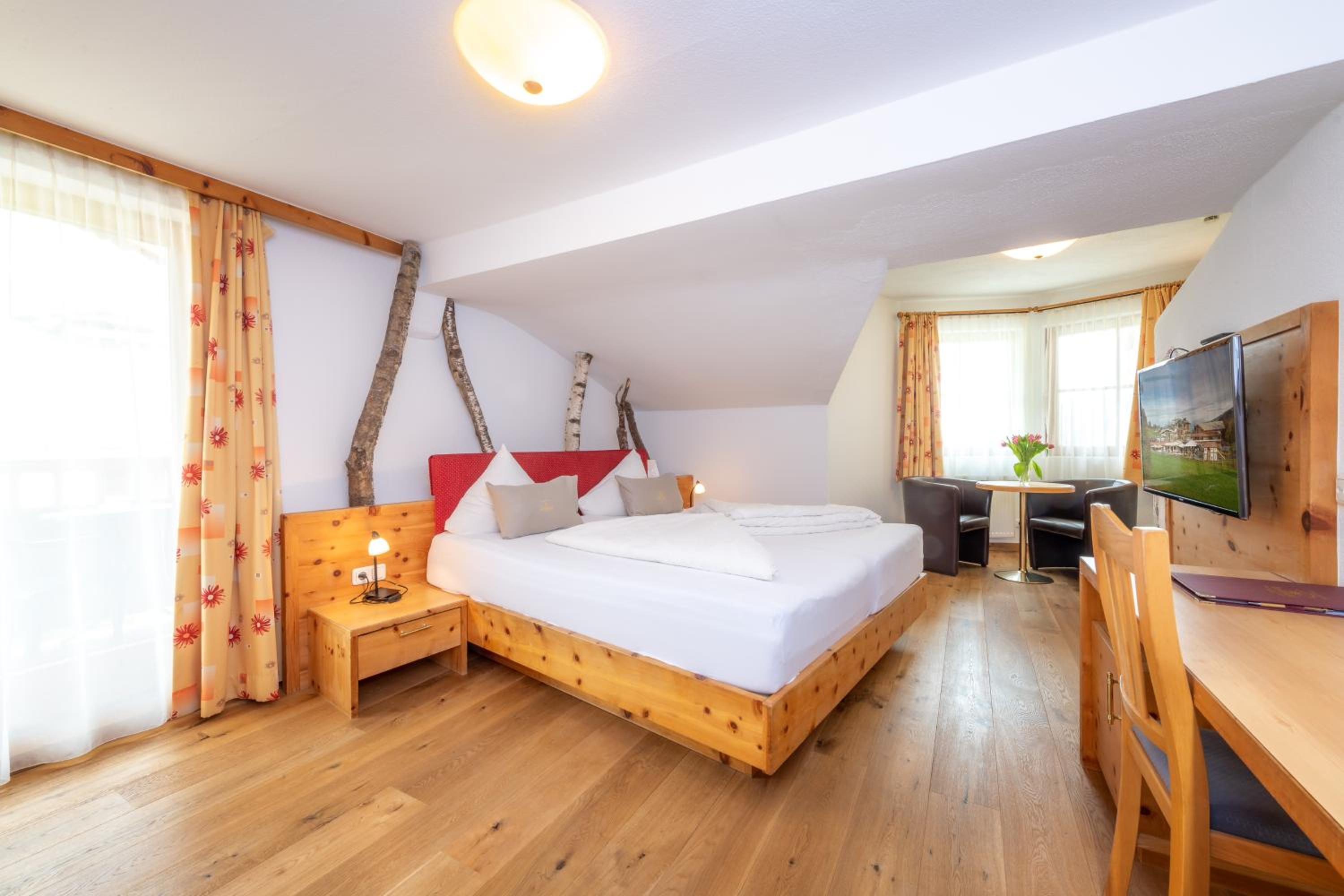 Deluxe Twin Room photo 2