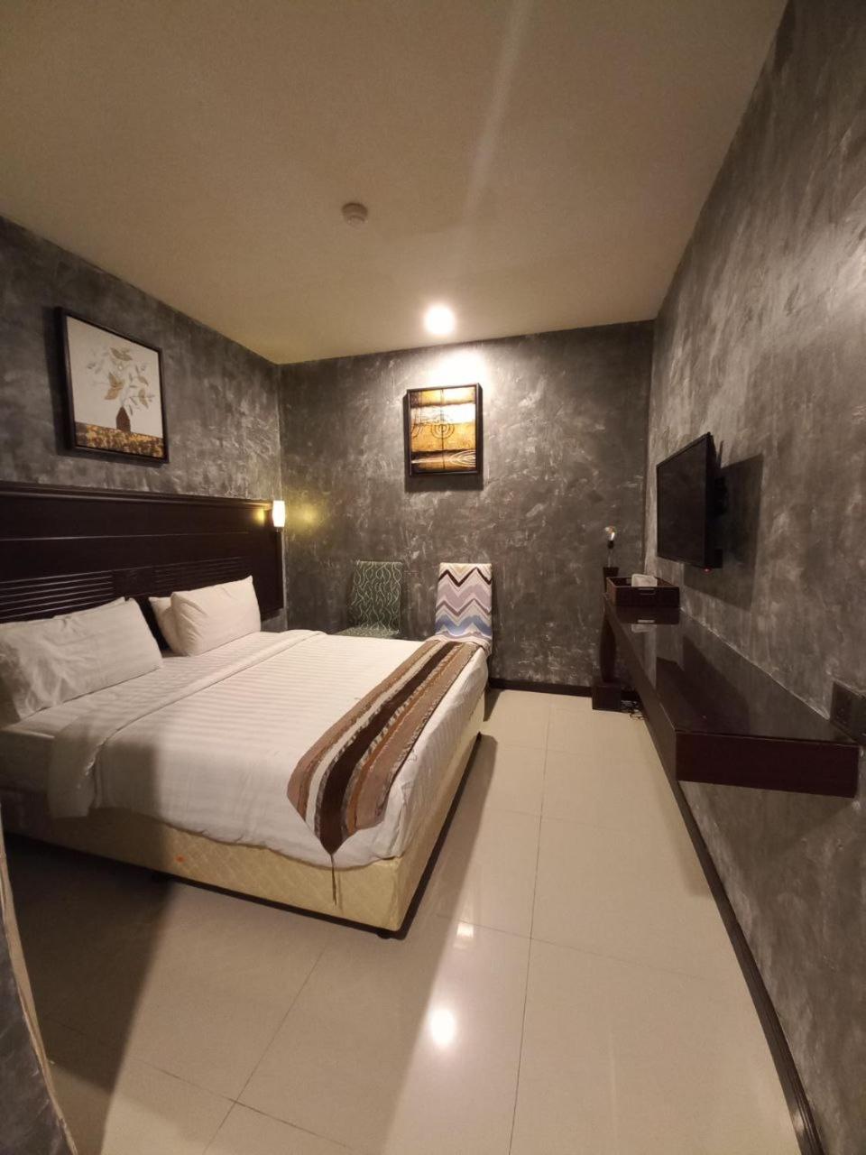 Standard Double Room - Photo 4