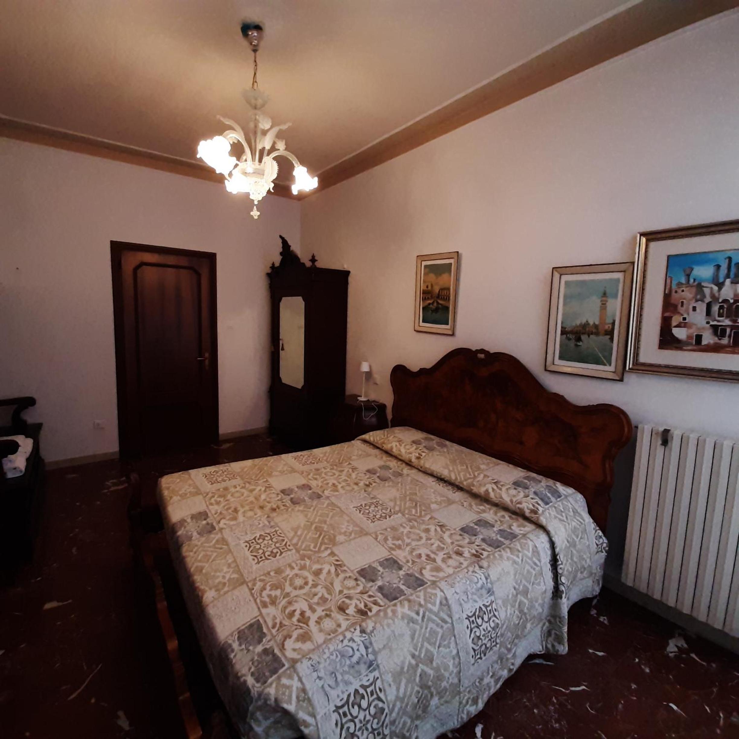 Double Room with Balcony and Canal View photo 3