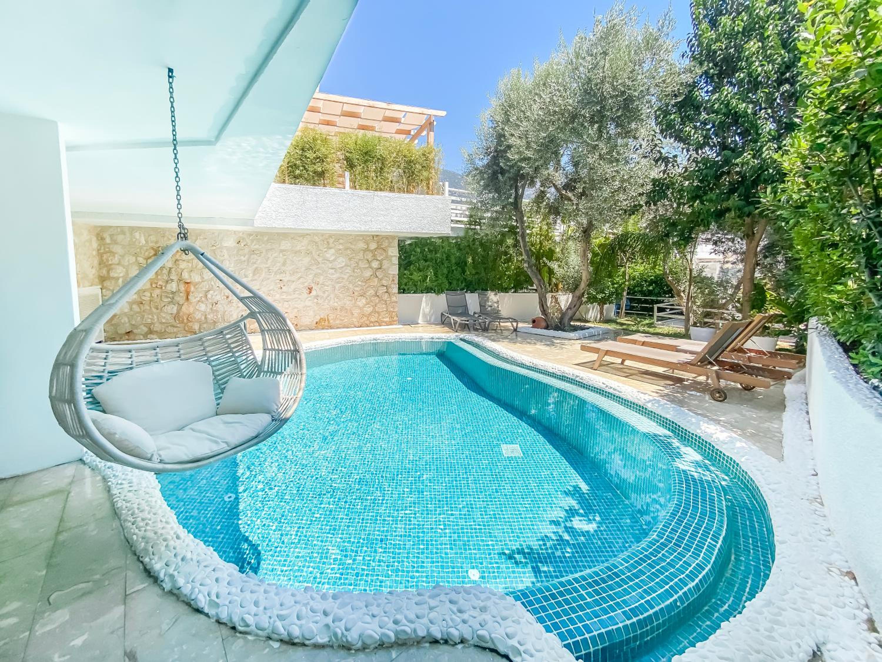 Suite with Private Pool - Photo 32