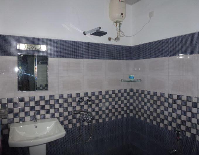 Double Room - Photo 3