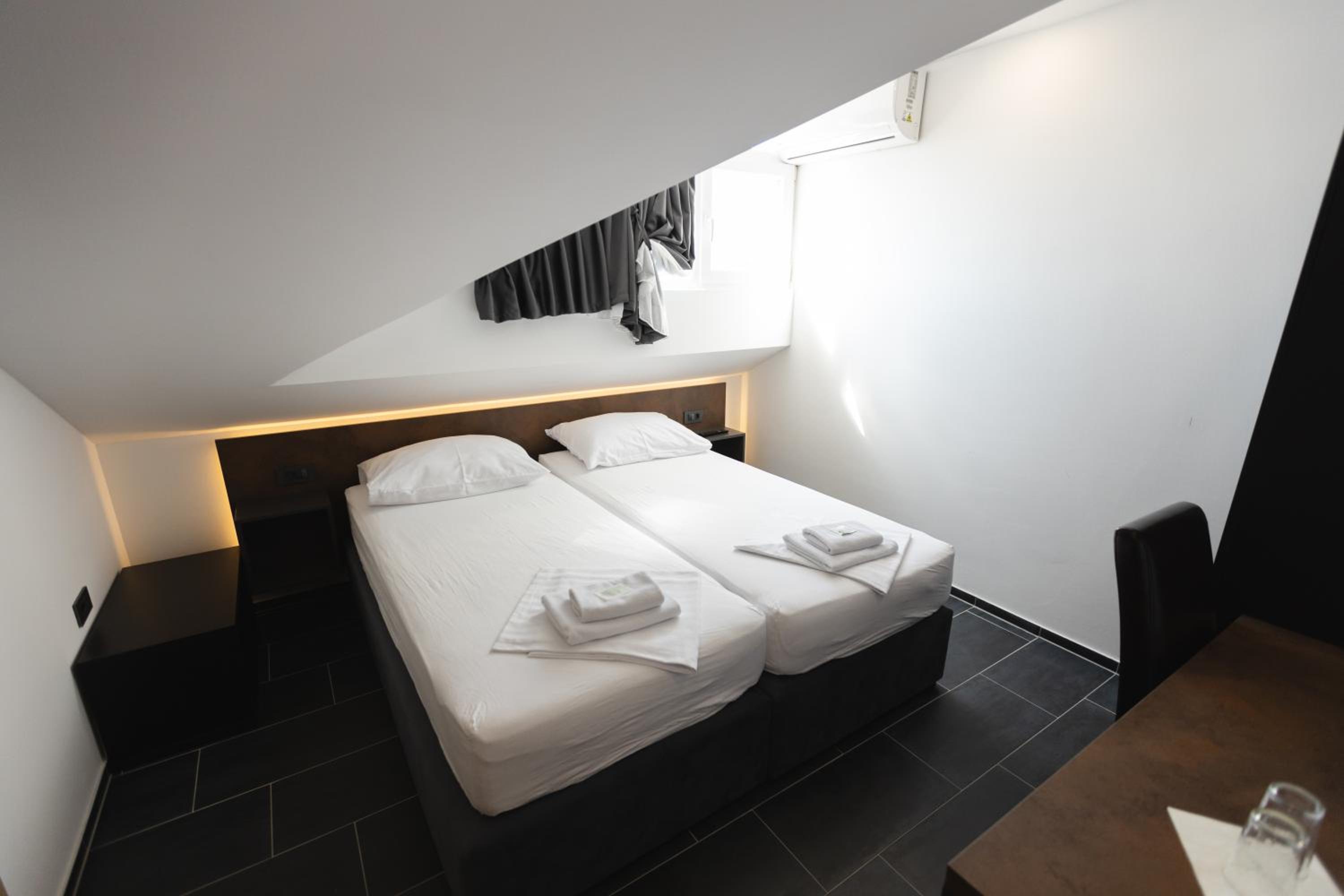 Small Double or Twin Room - Attic