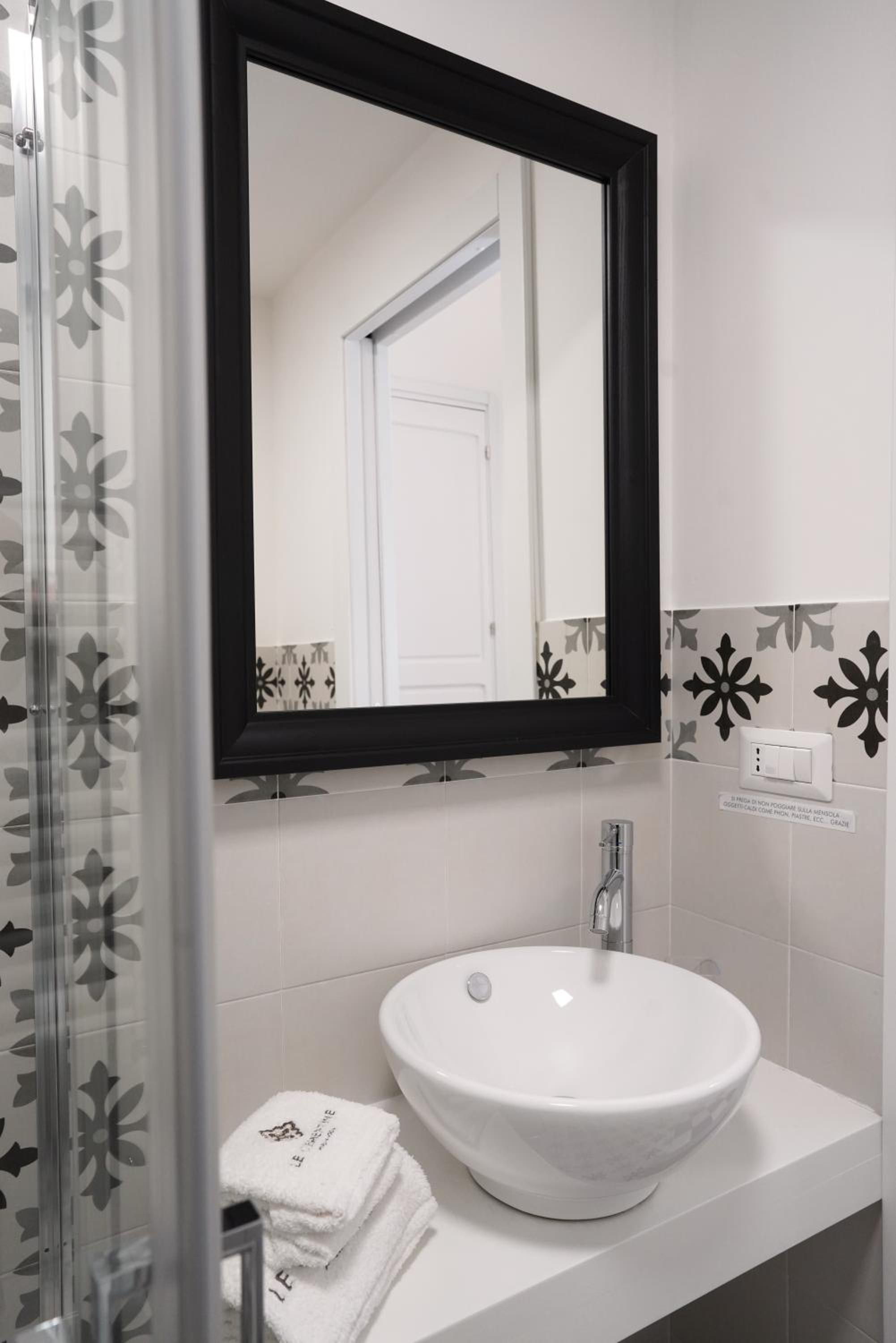 One-Bedroom House photo 3