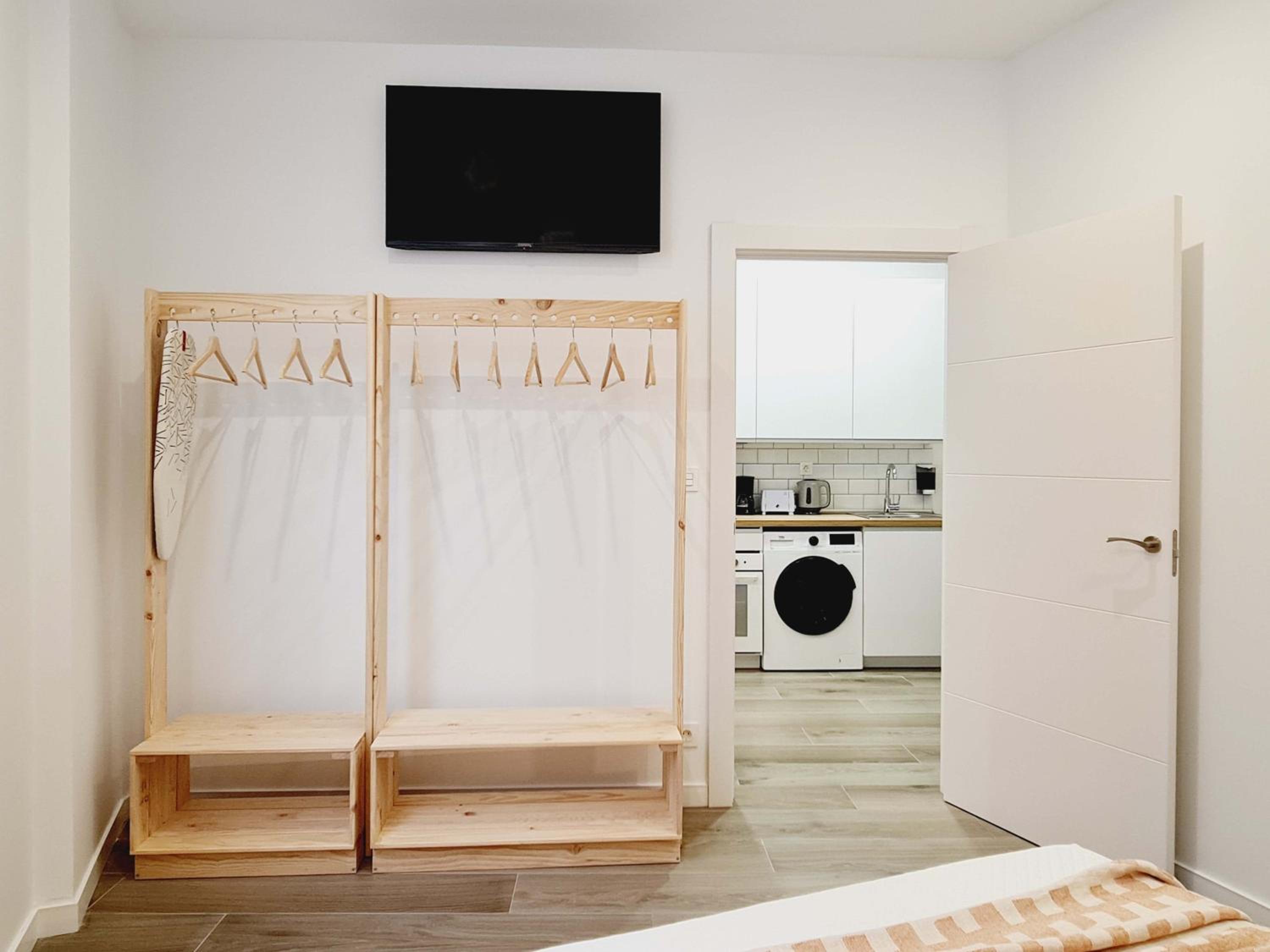 One-Bedroom Apartment - Photo 40