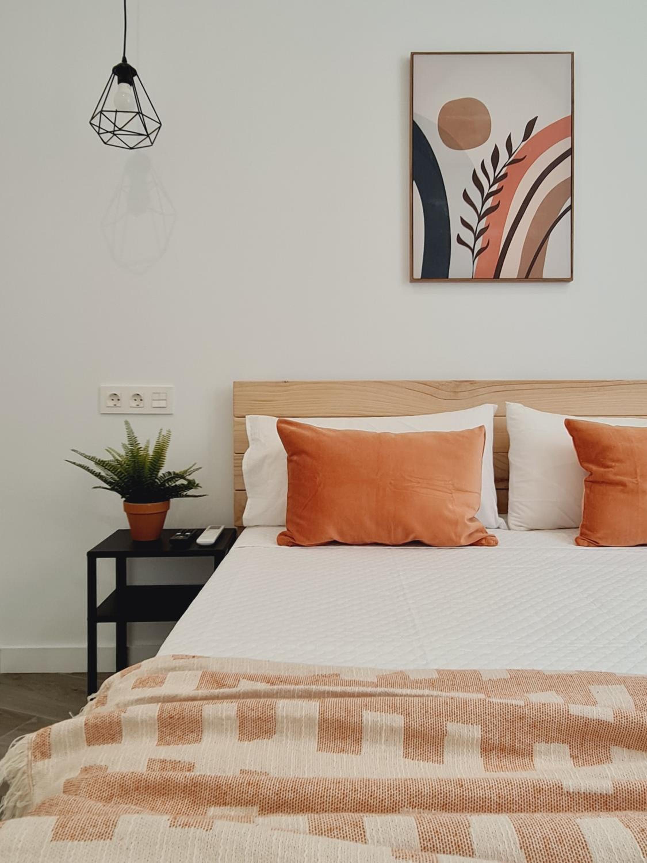 One-Bedroom Apartment - Photo 34