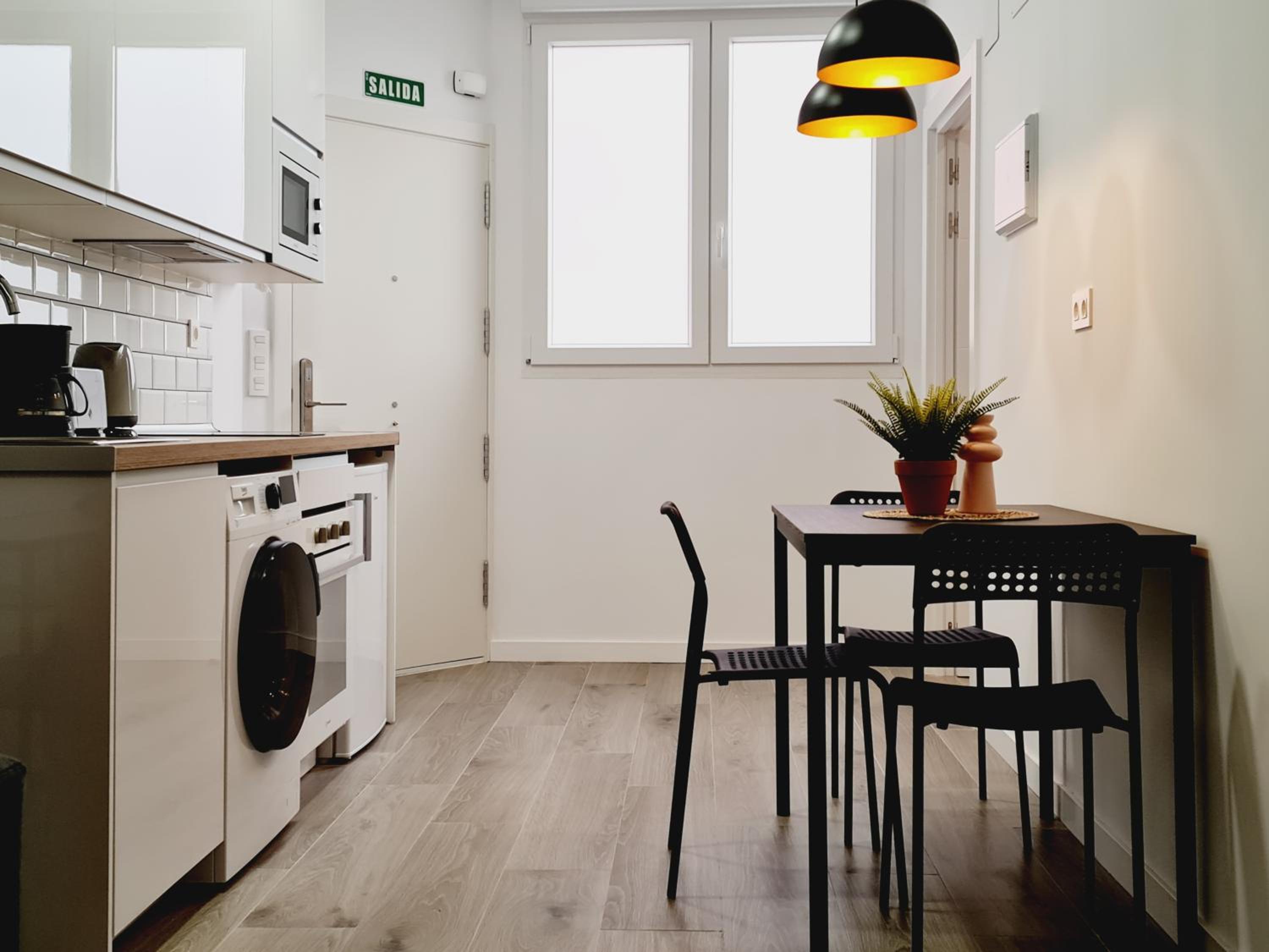 One-Bedroom Apartment - Photo 13