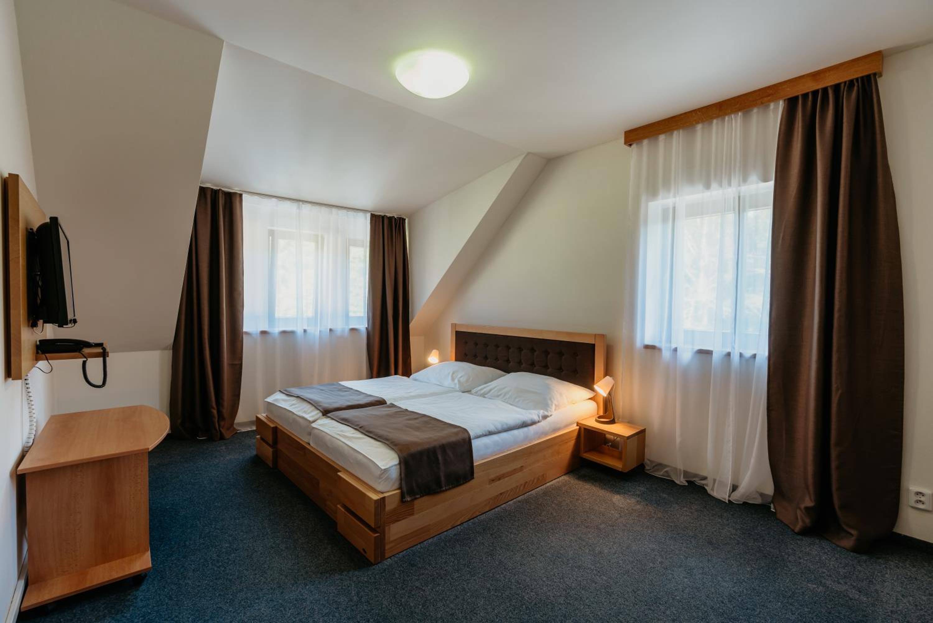 Quadruple Room - Photo 1