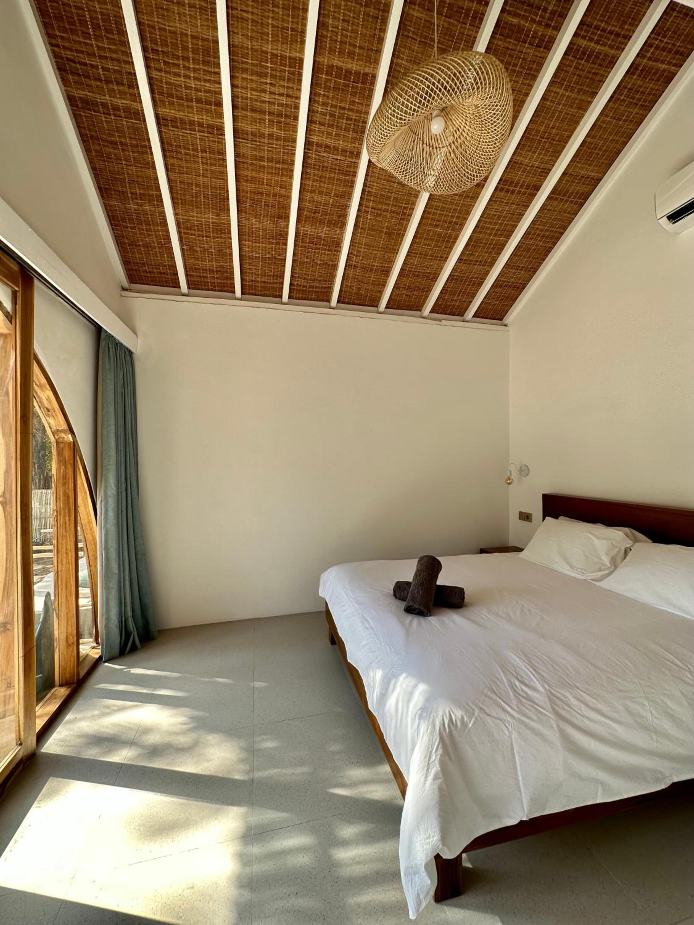 Deluxe Bungalow - Photo 16