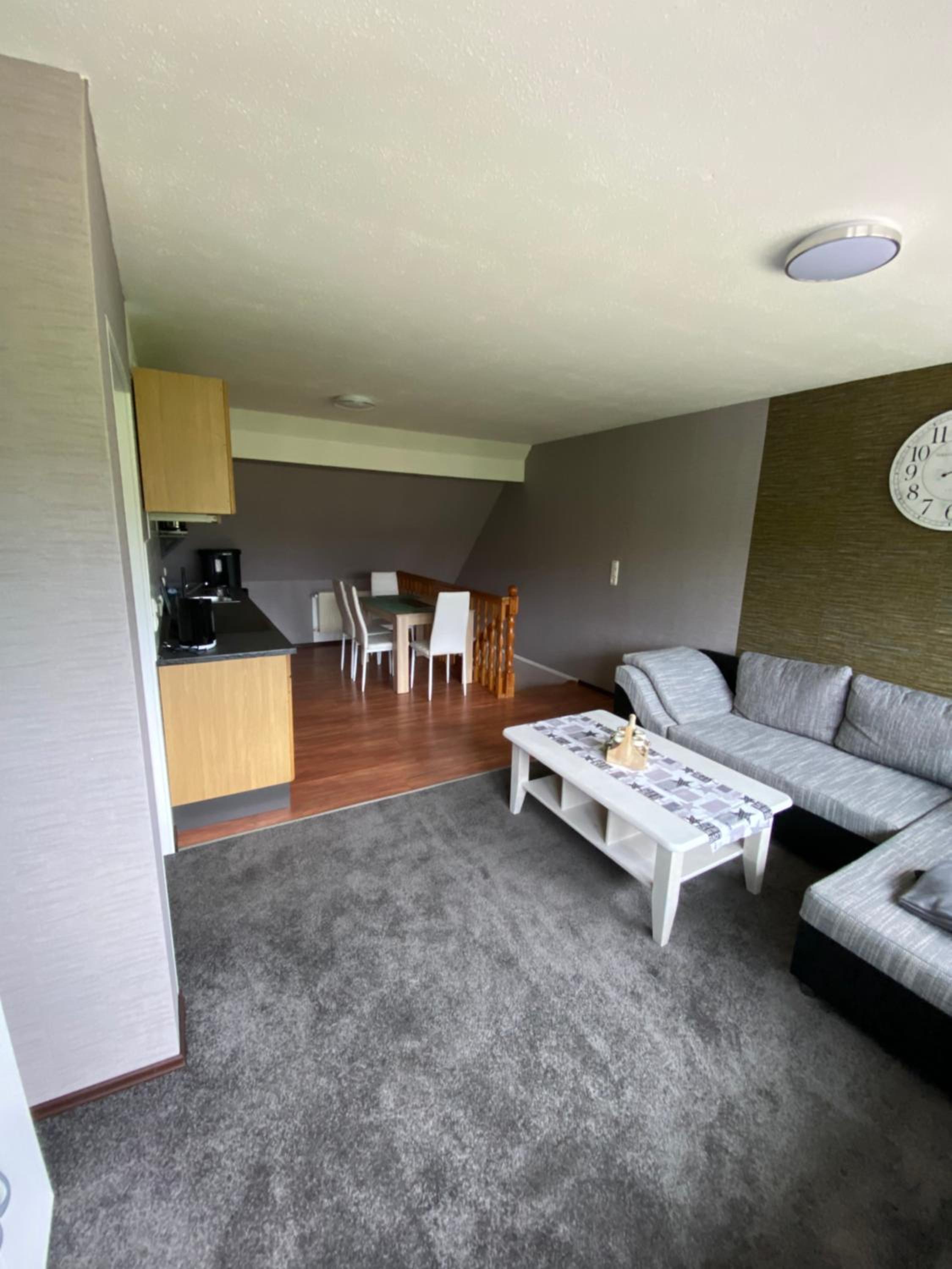 Apartment photo 3