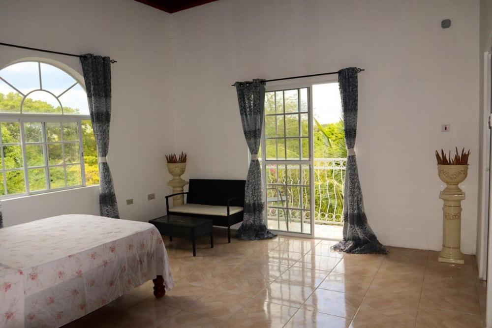 Deluxe Double Room with Balcony photo 1