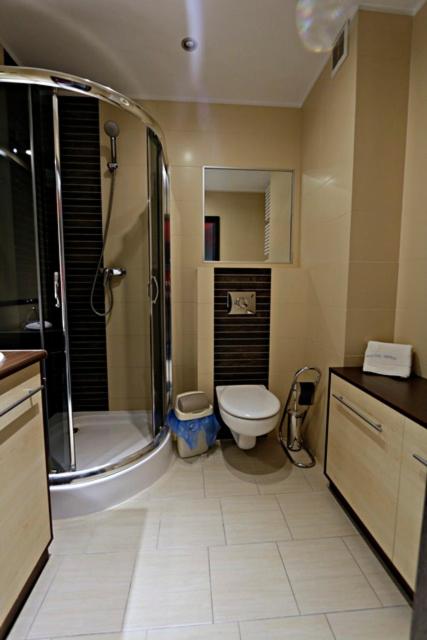 Studio Apartment with Balcony photo 3