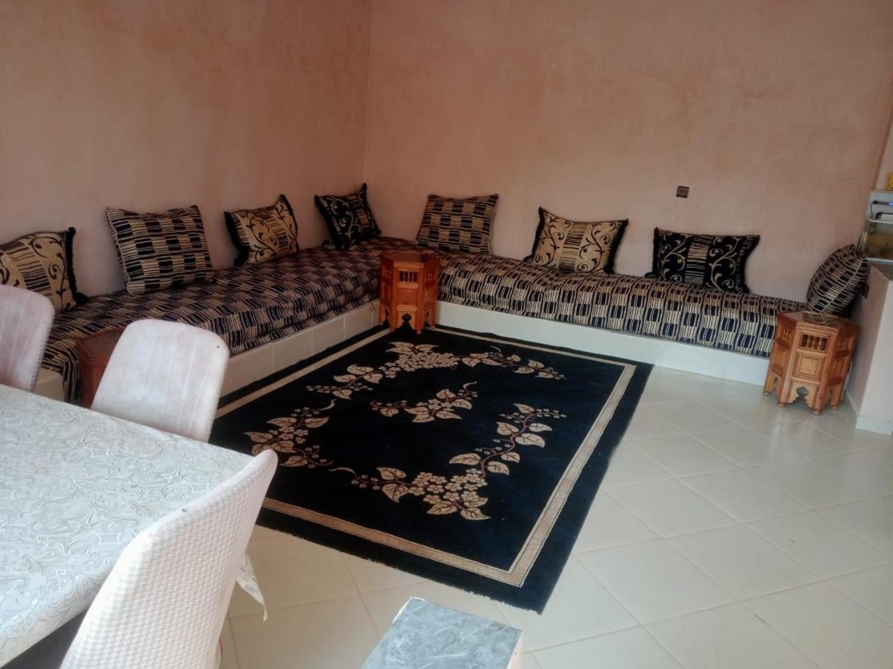 One-Bedroom House photo 1