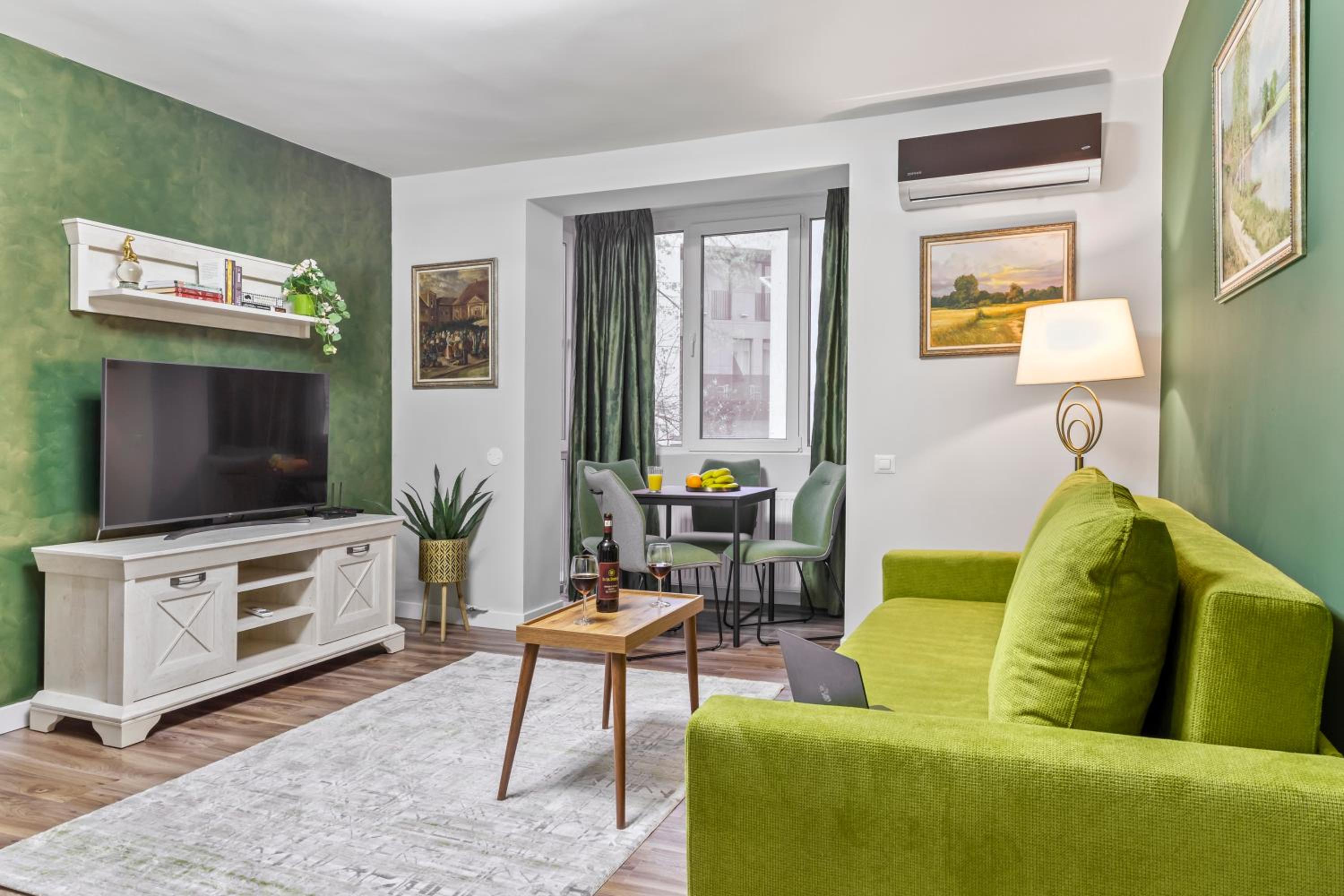 One-Bedroom Apartment