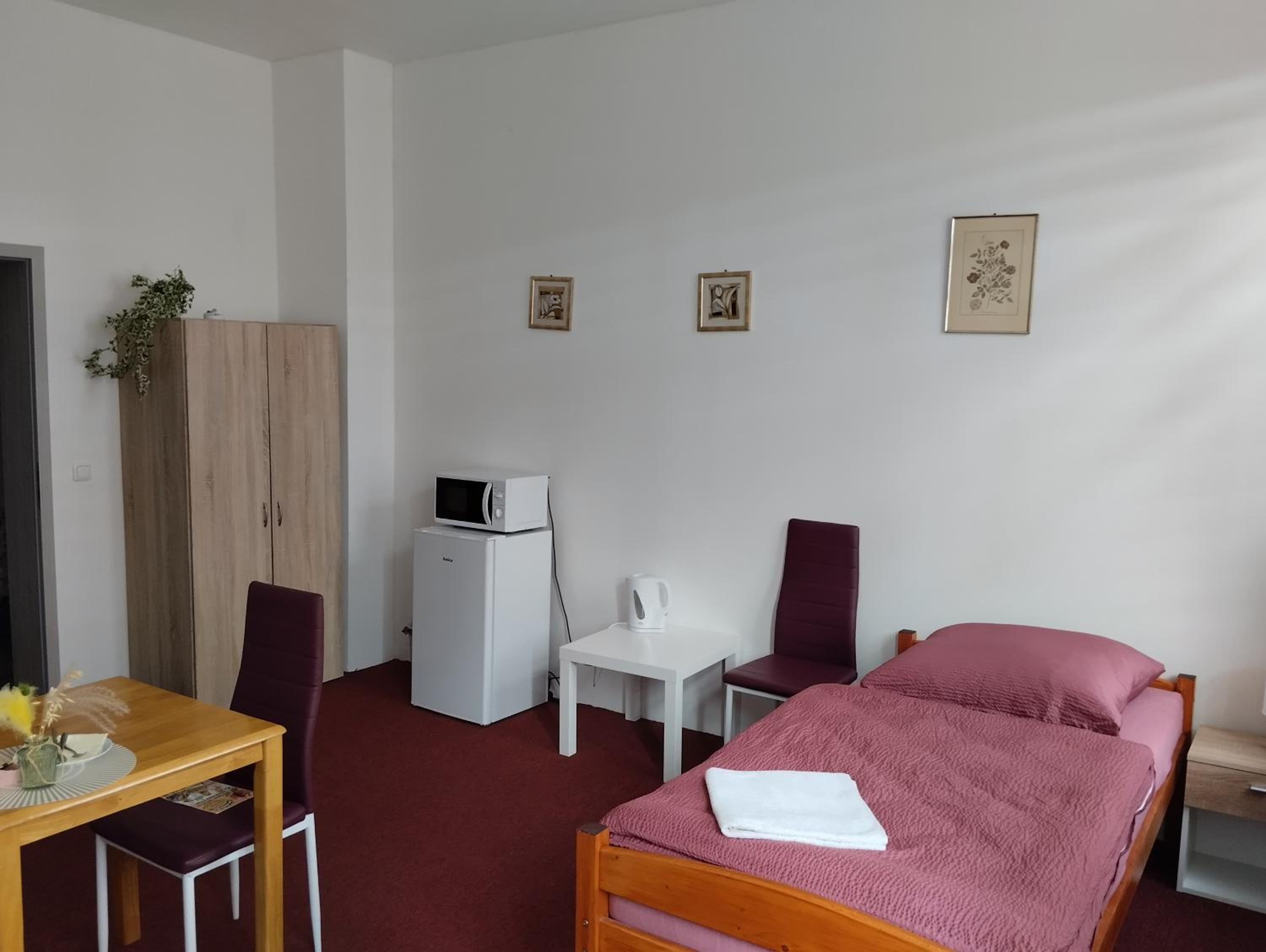 Single Room photo 2