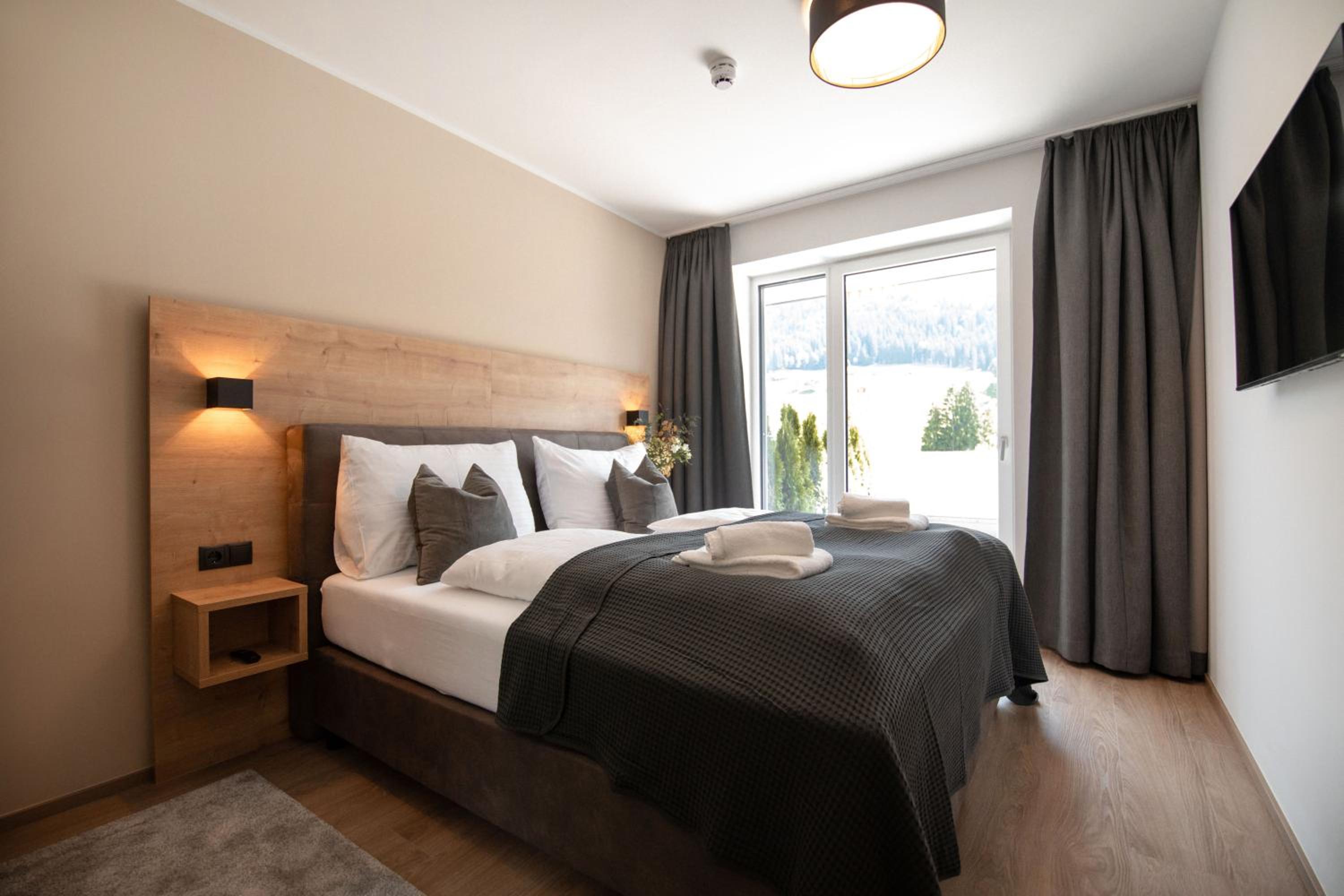 Suite with Mountain View