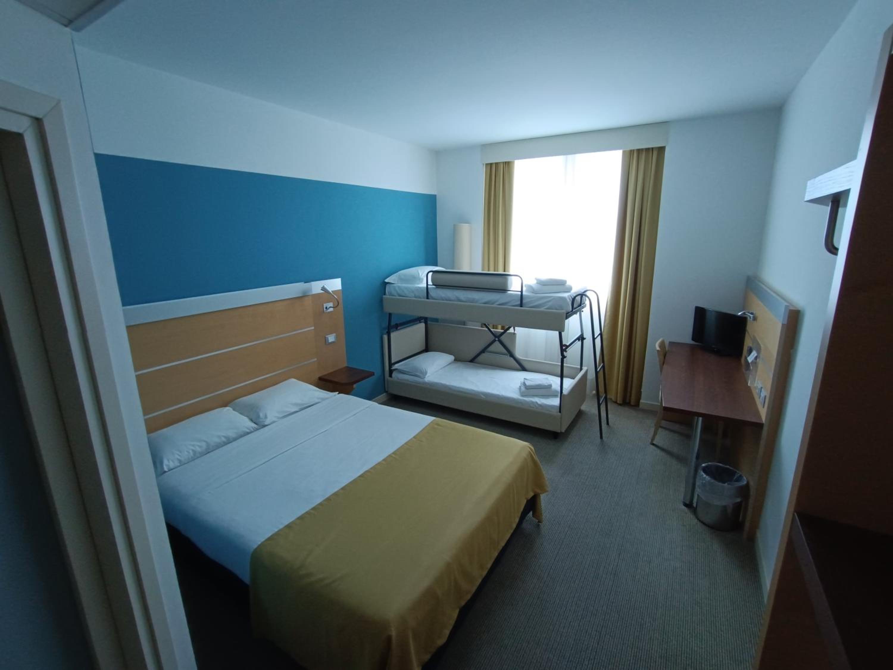 Quadruple Room photo 1