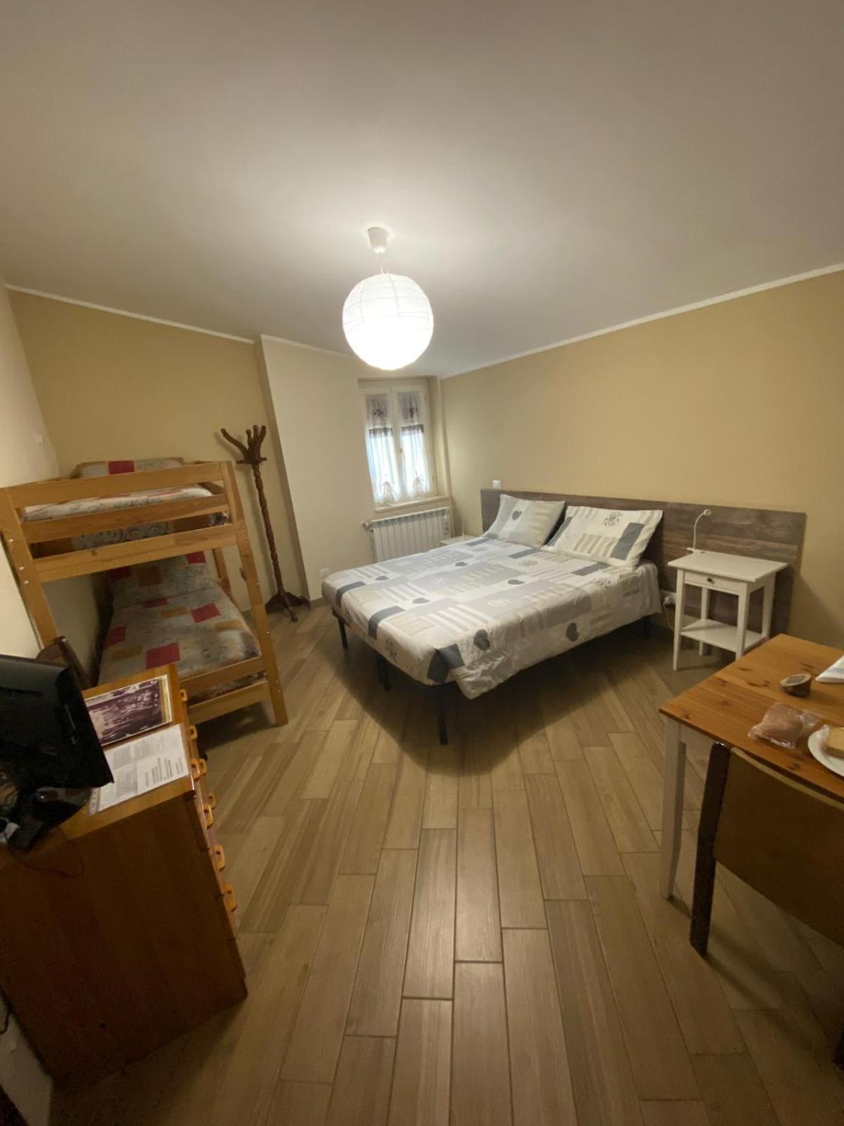 Double or Twin Room with Private Bathroom photo 1