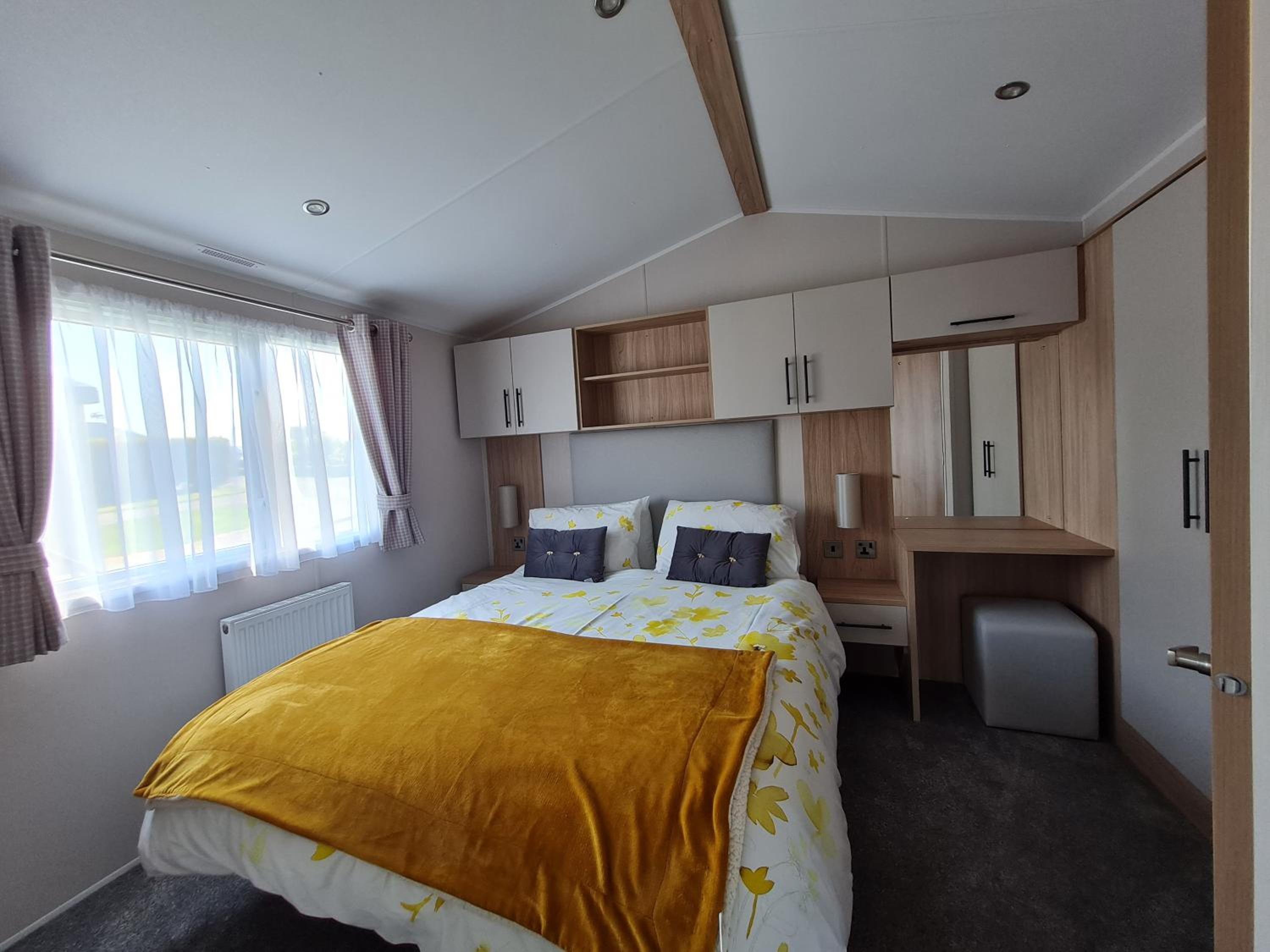Mobile Home photo 1