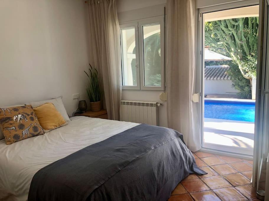 Villa de Tres Habitaciones