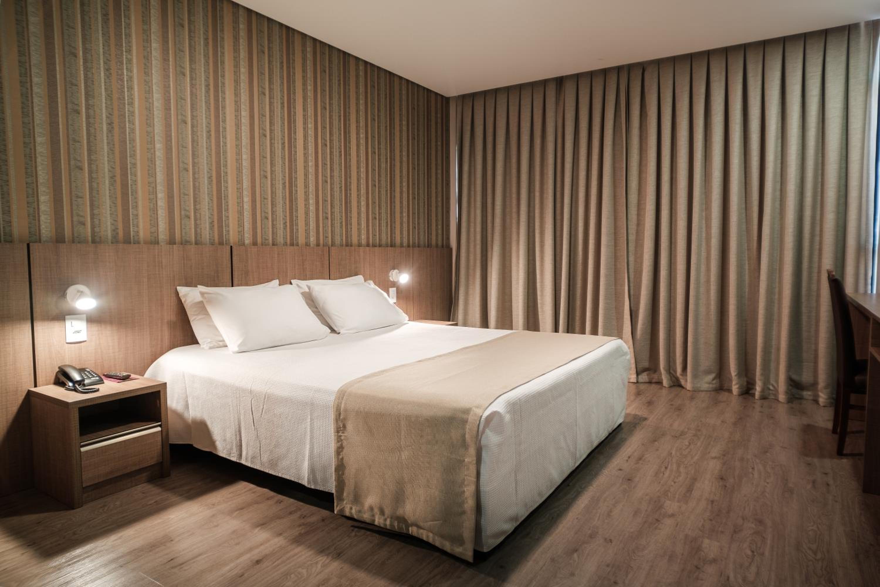 Double Room with Lake View photo 2