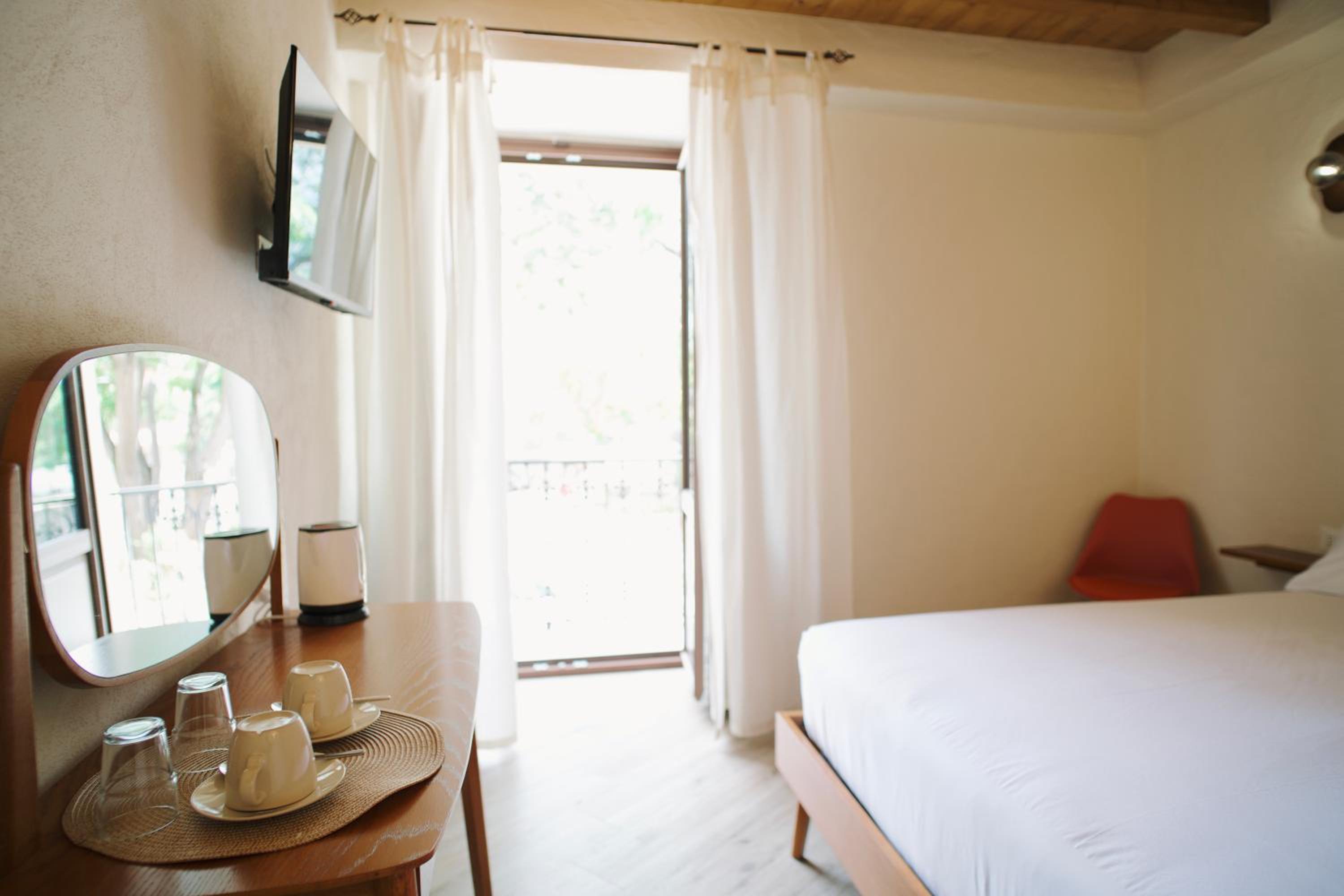 Superior Double Room - Photo 2