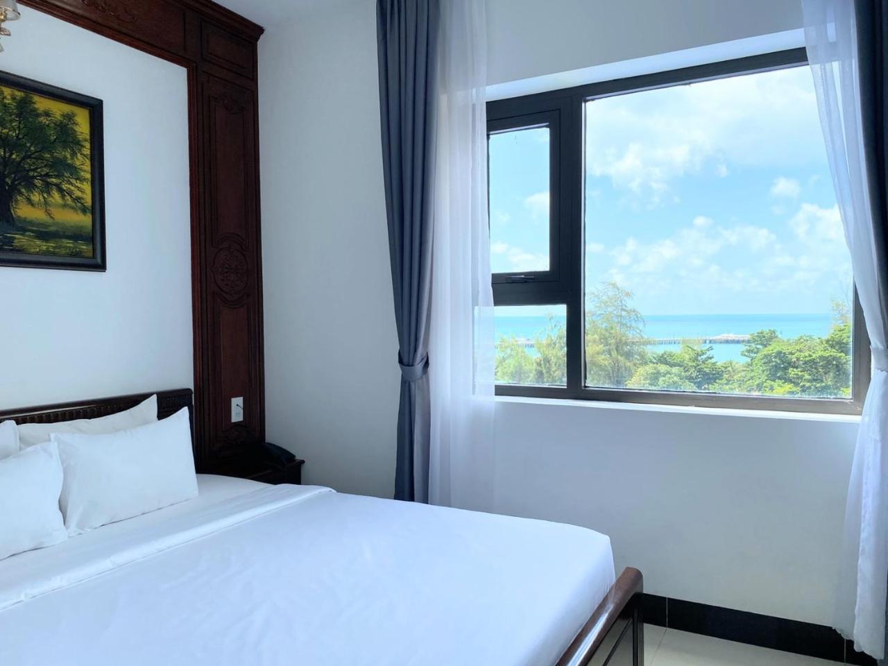 Standard Double Room - Photo 9