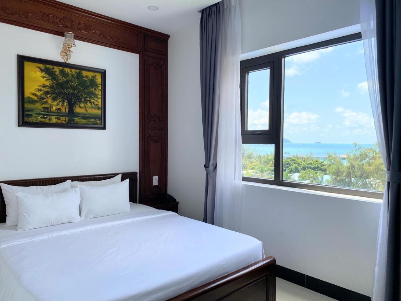 Standard Double Room - Photo 8