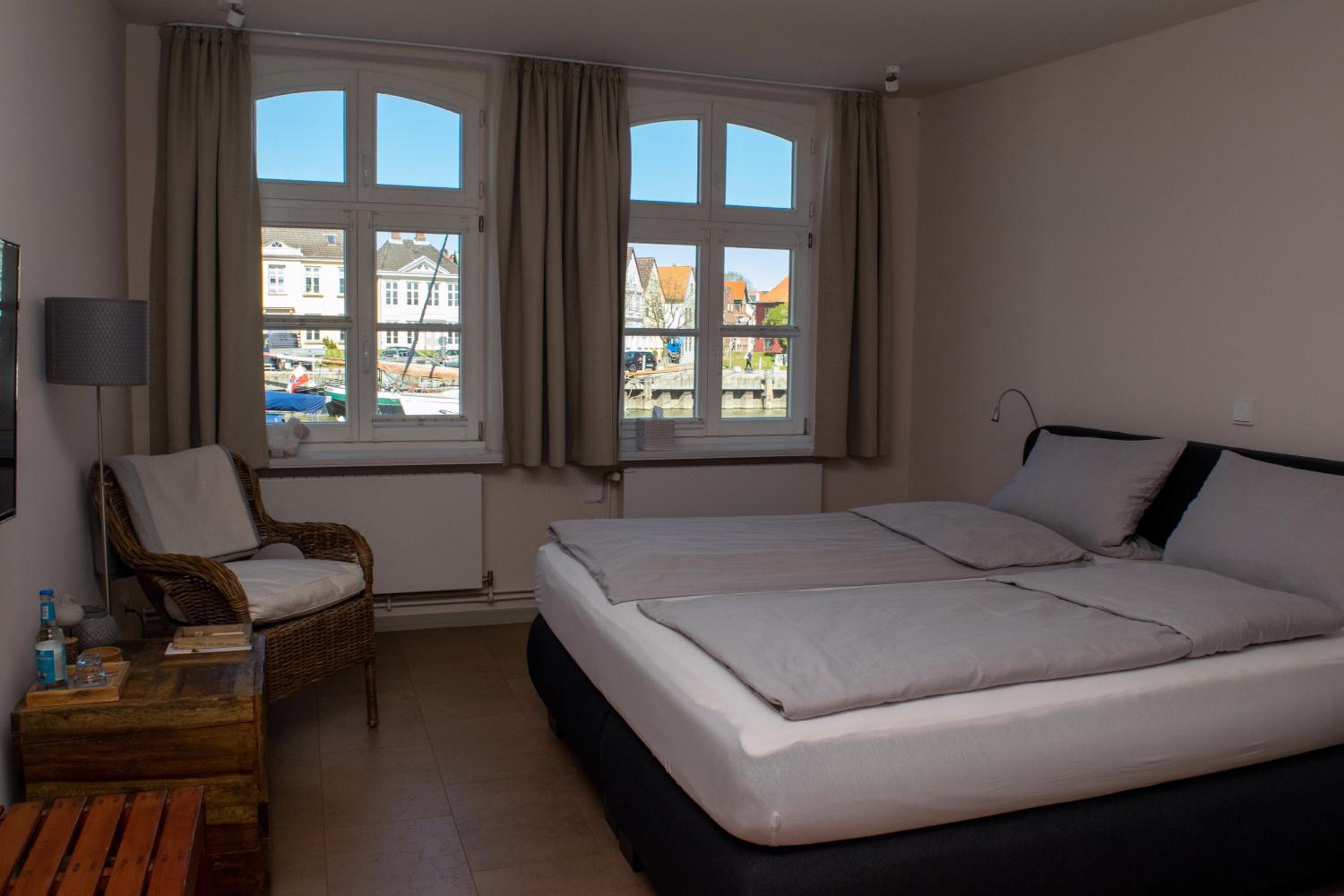 Large Double Room photo 1
