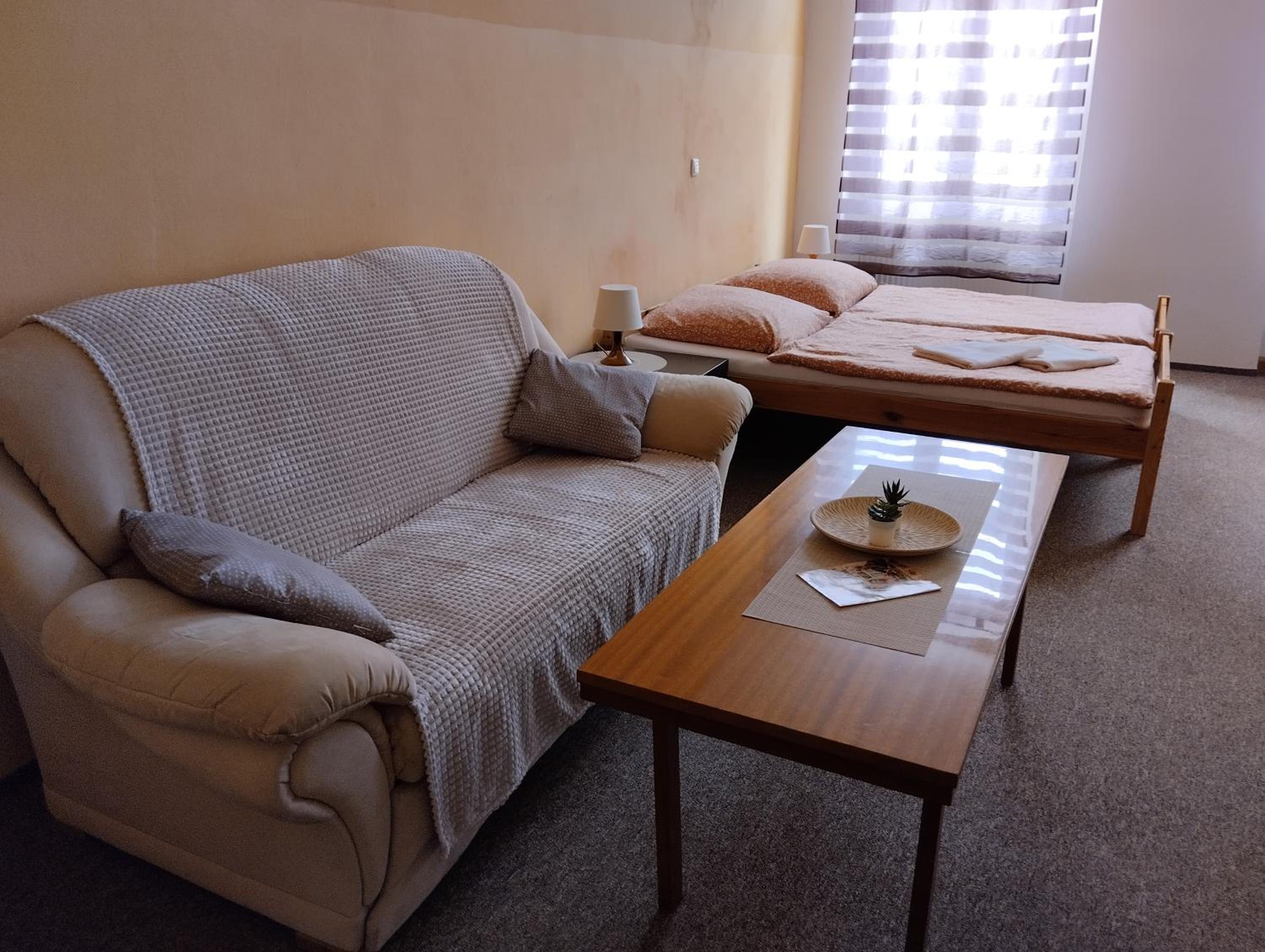 One-Bedroom Apartment photo 1