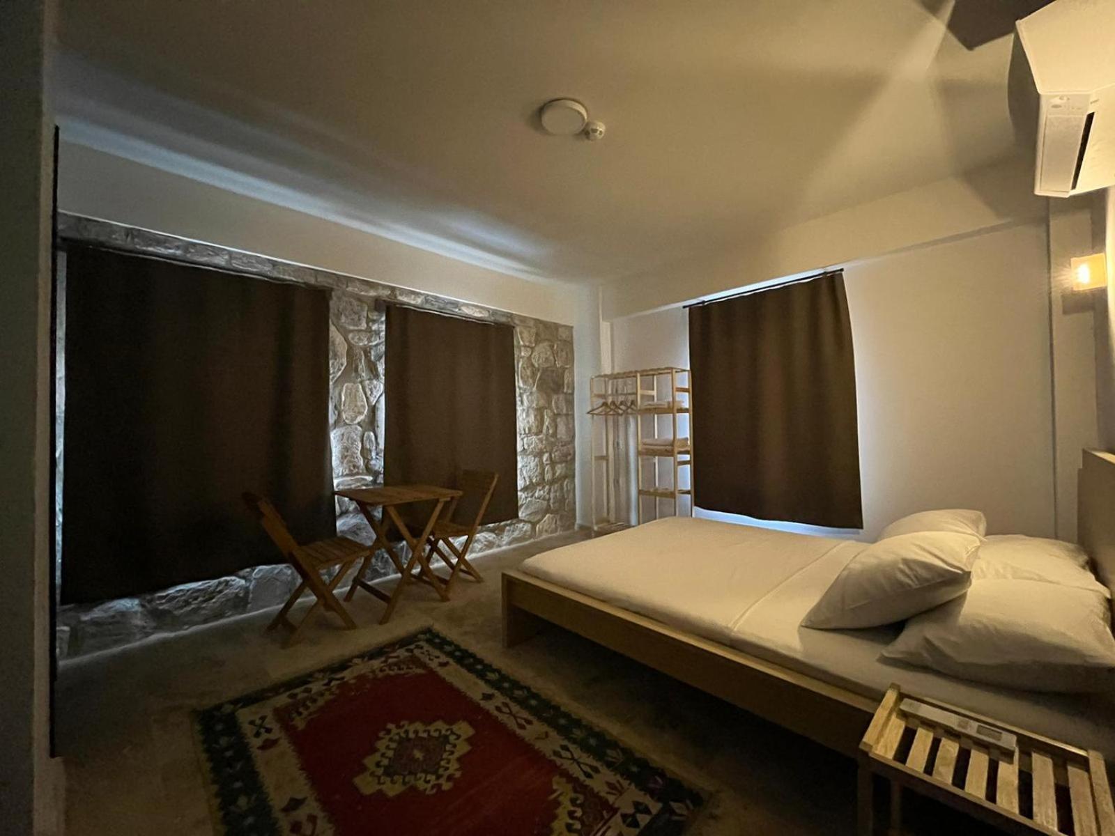 Double Room - Photo 6