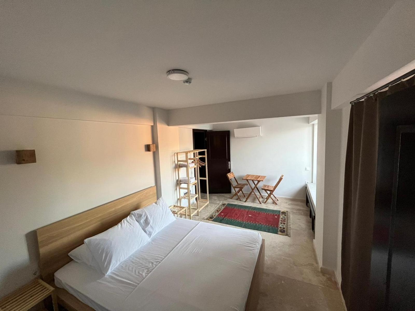 Suite - Photo 4