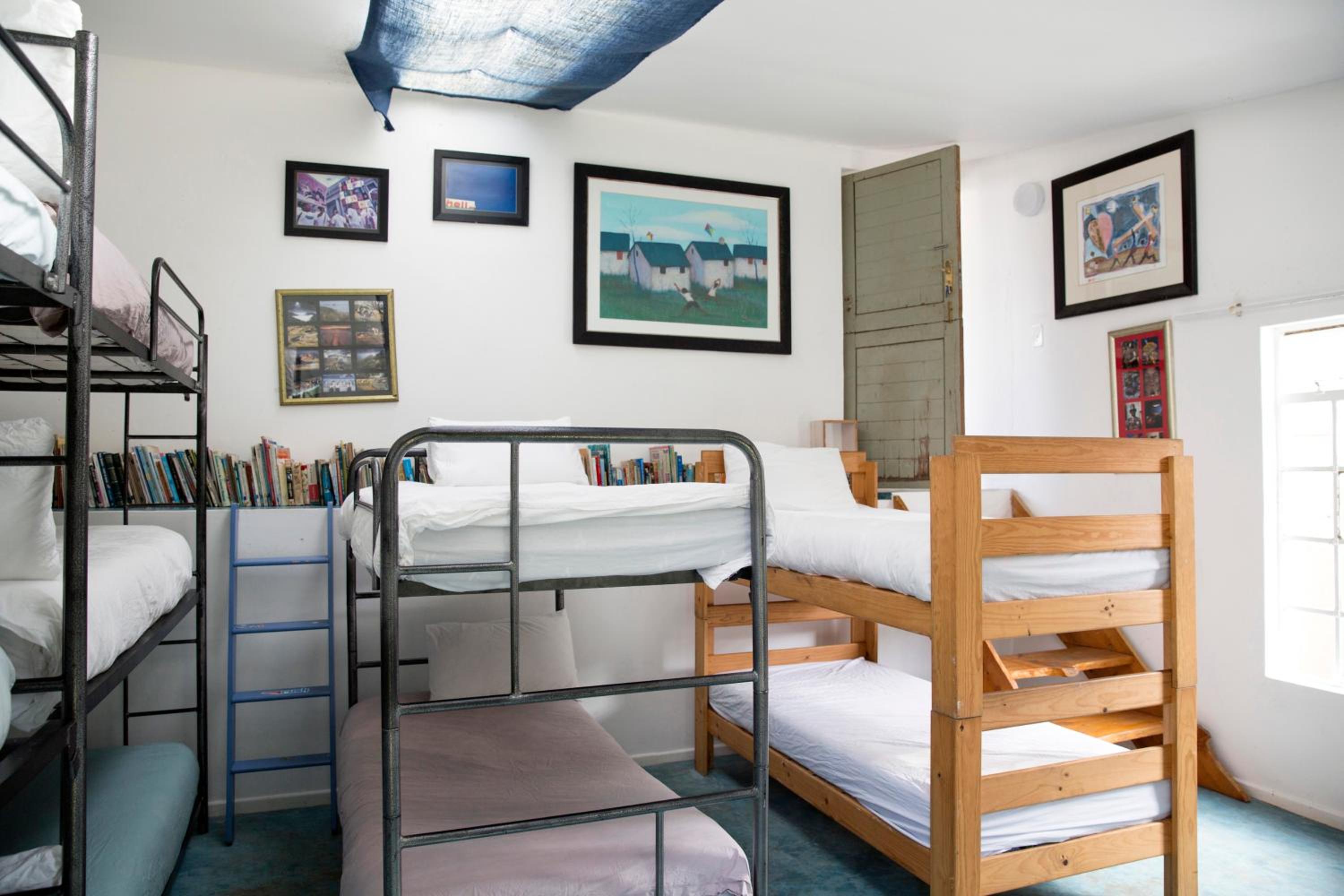 Mixed Dormitory Room photo 1