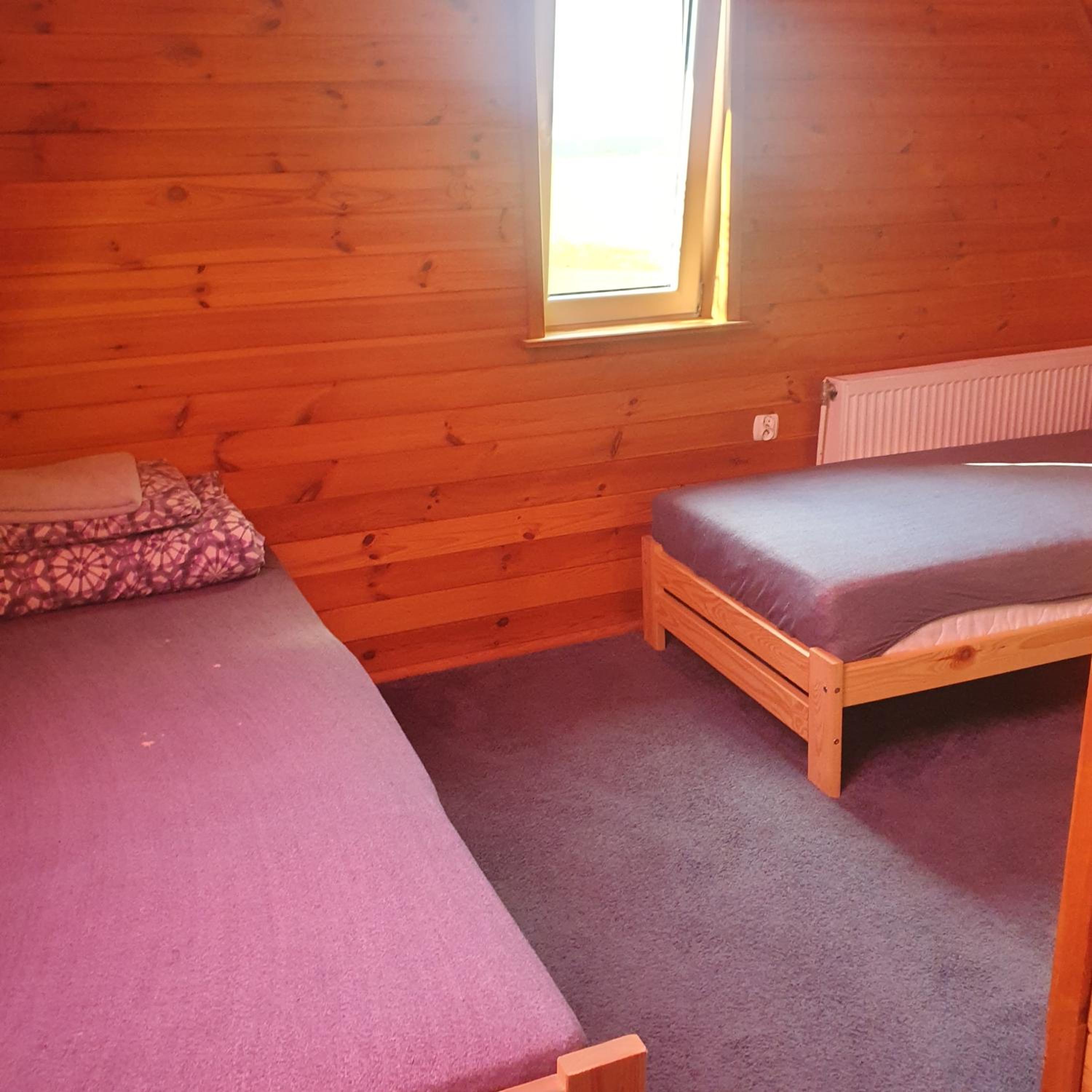 两卧室小屋