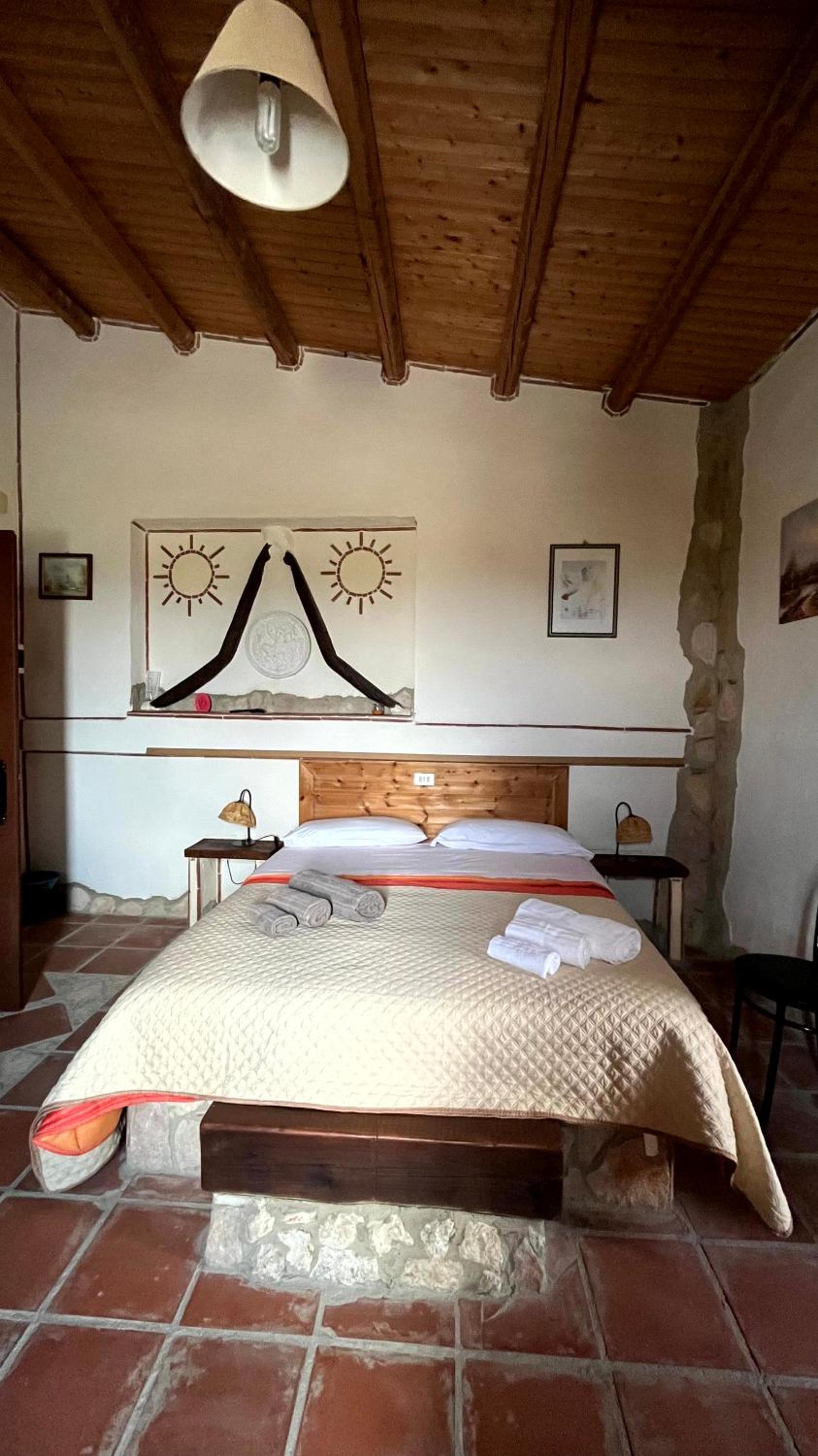 Quadruple Room with Private Bathroom - Photo 1