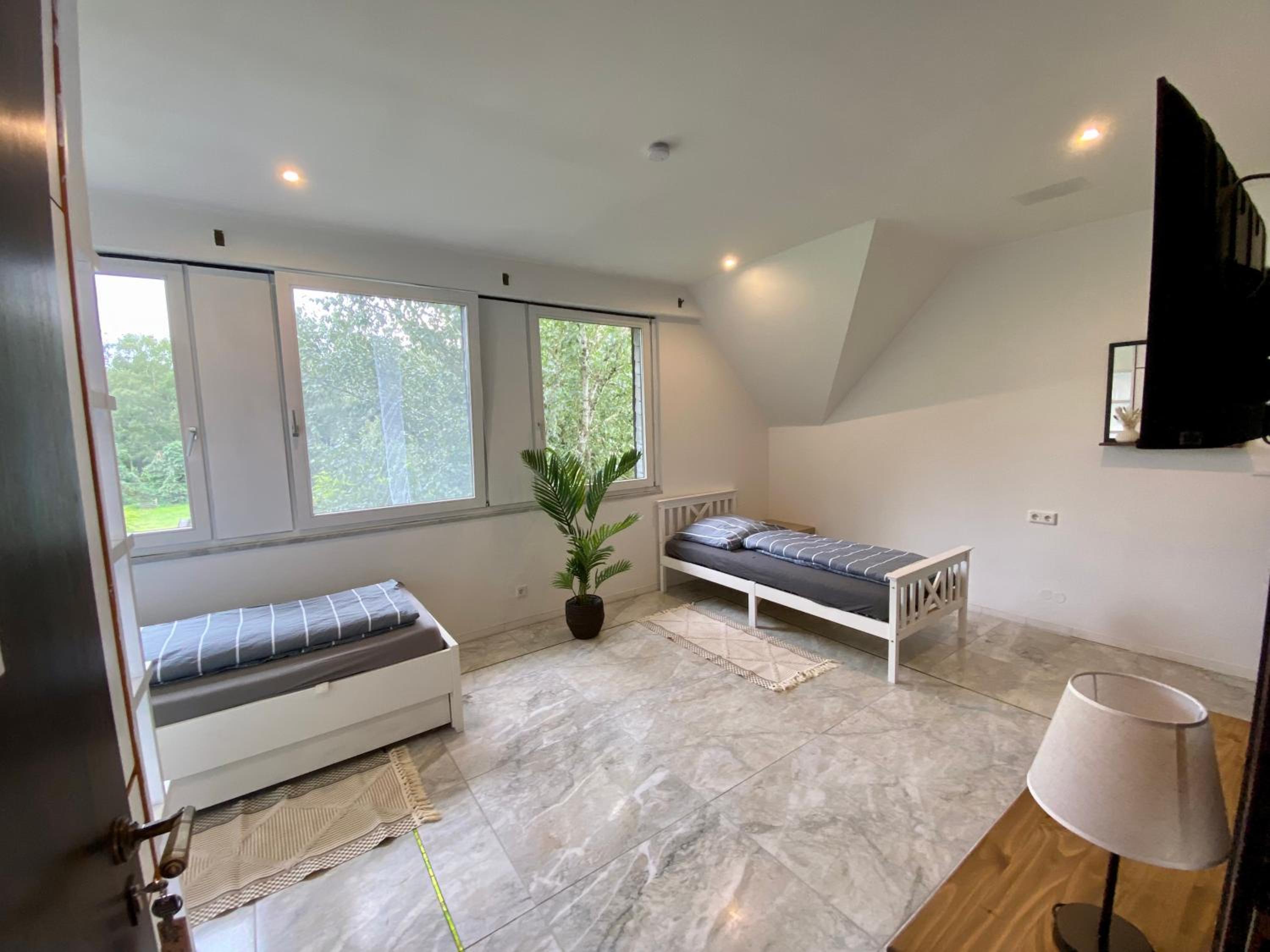 Apartment photo 2