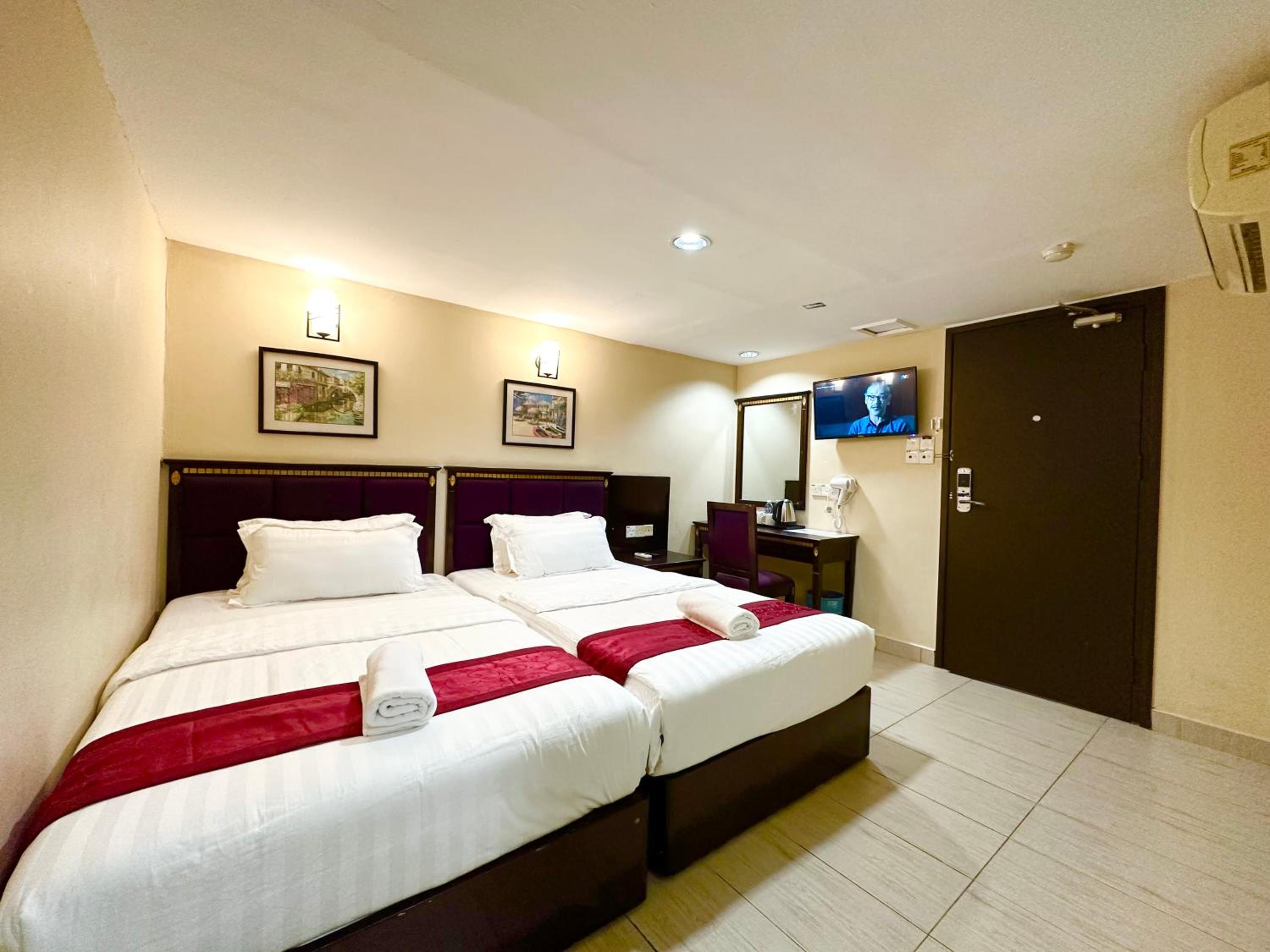 Deluxe Twin Room - Photo 4