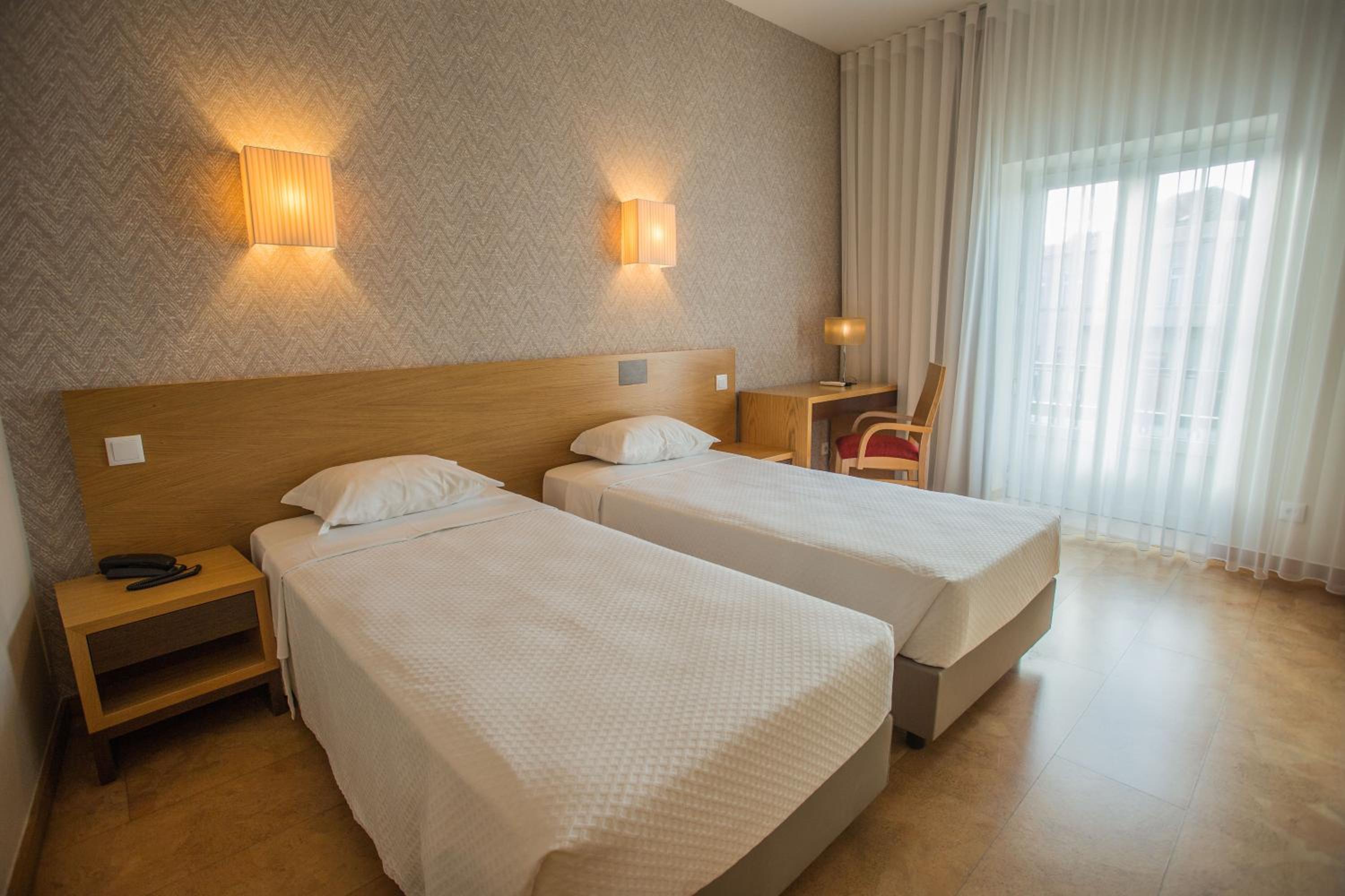 Twin Room - Photo 1