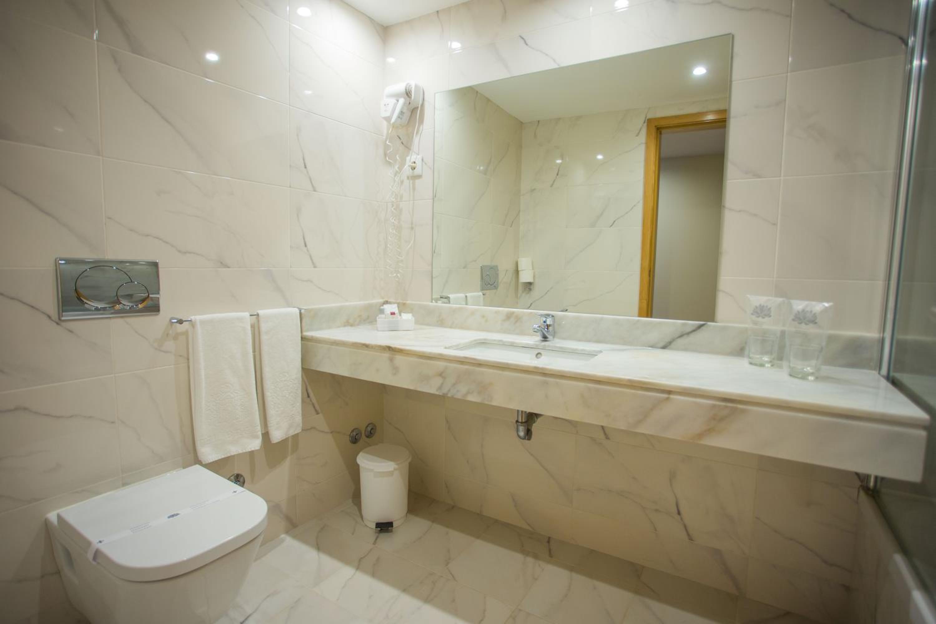 Standard Suite photo 2