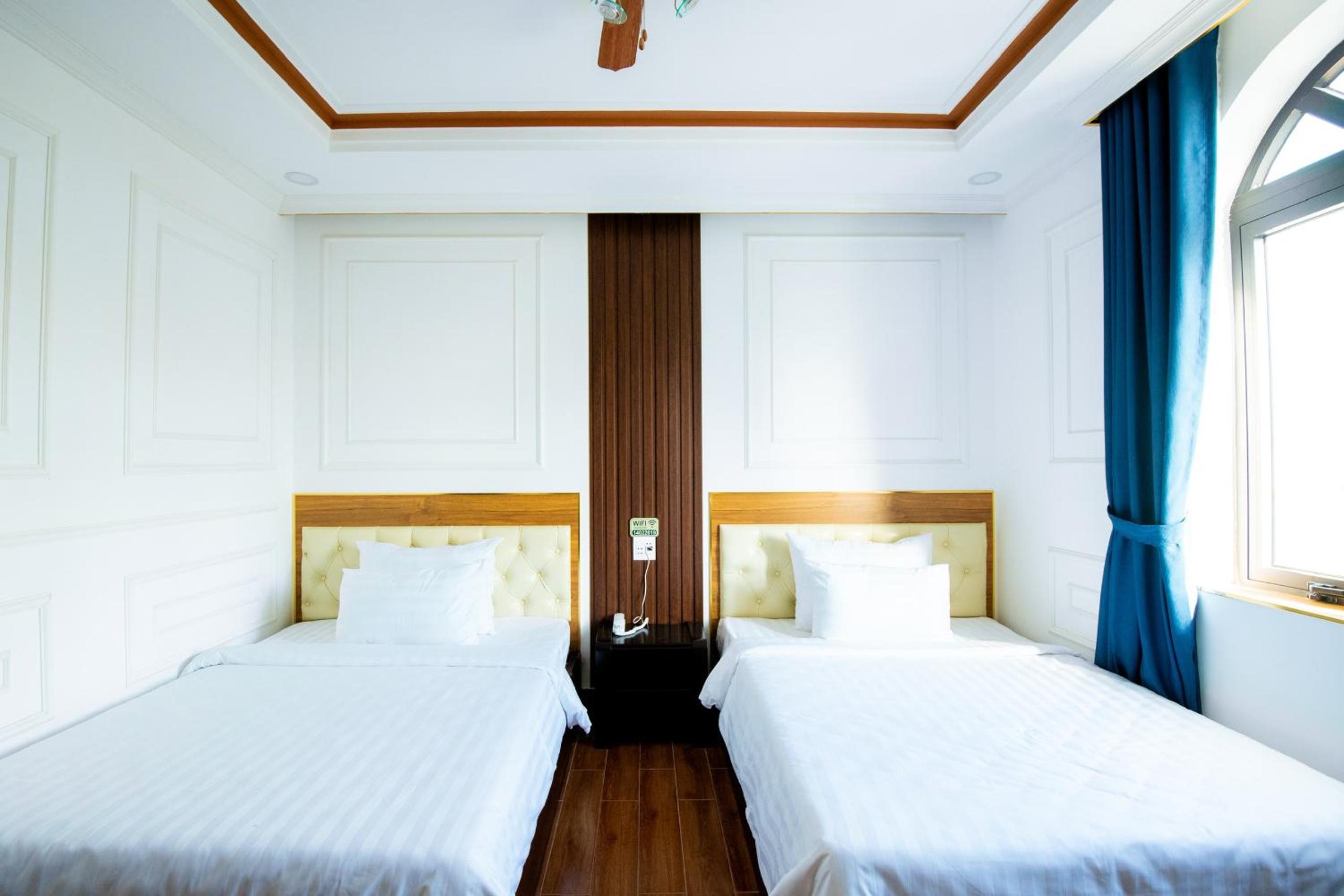 Standard Double Room with Two Double Beds photo 1