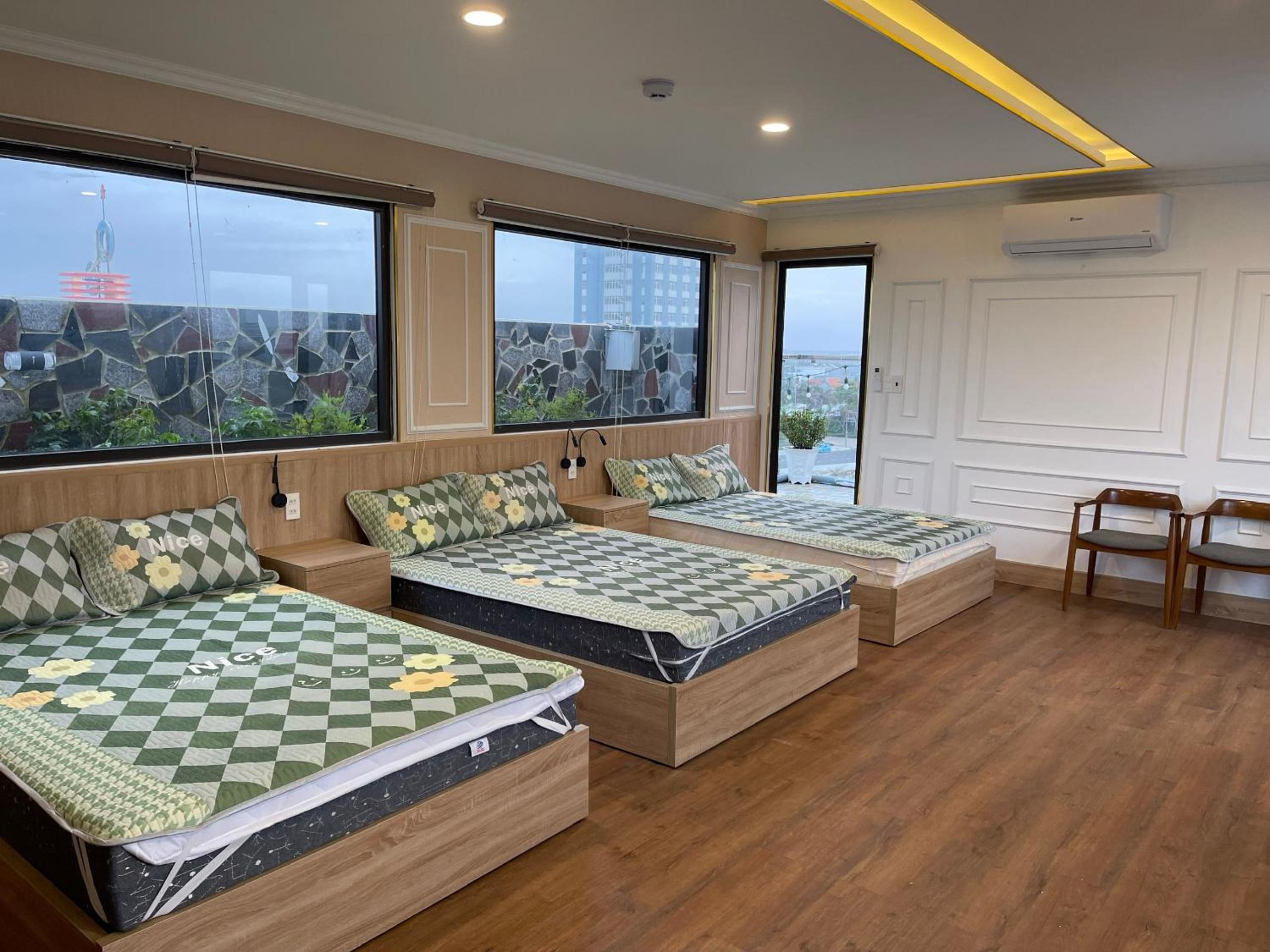 Mixed Dormitory Room photo 3