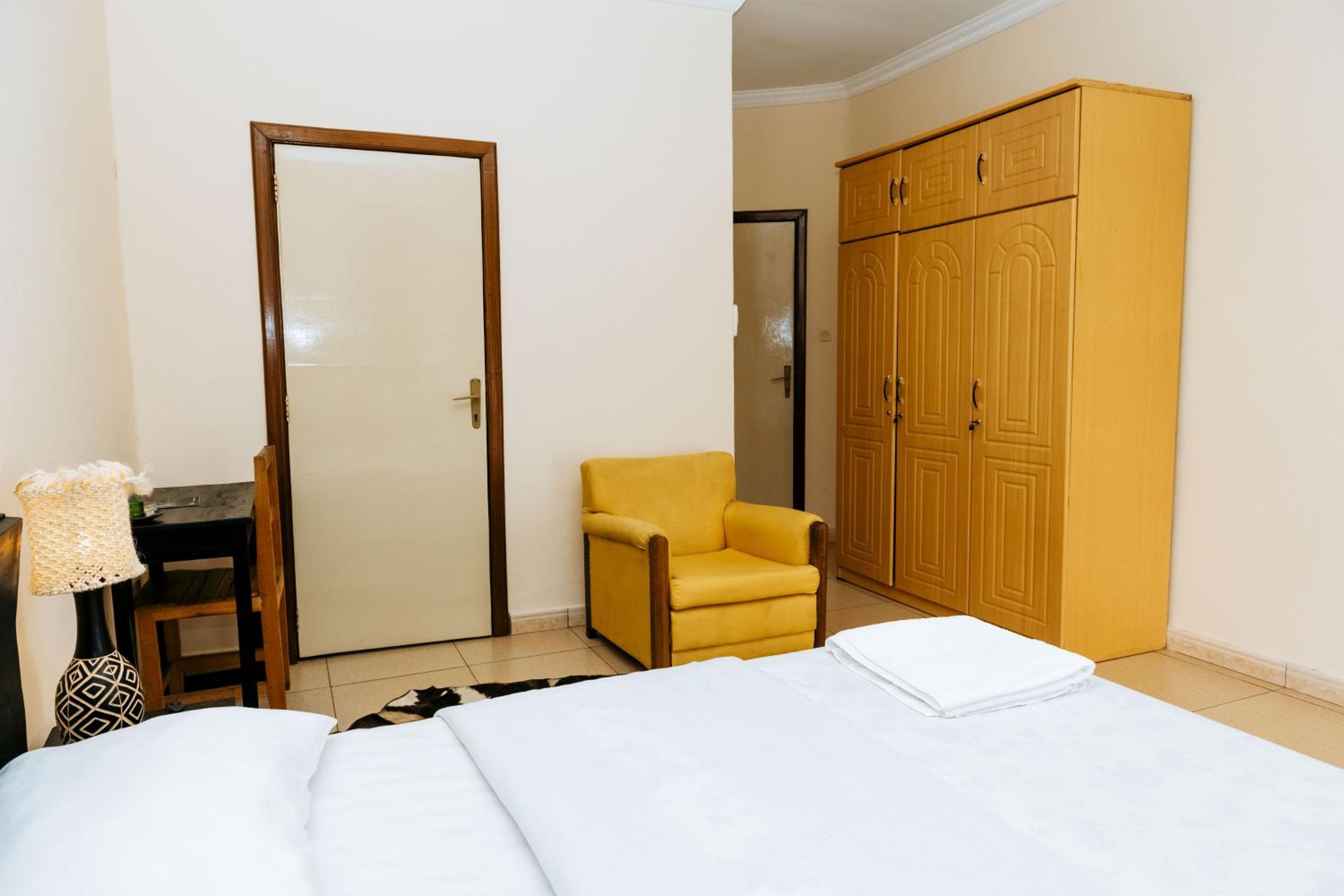 Double Room with Pool View photo 3