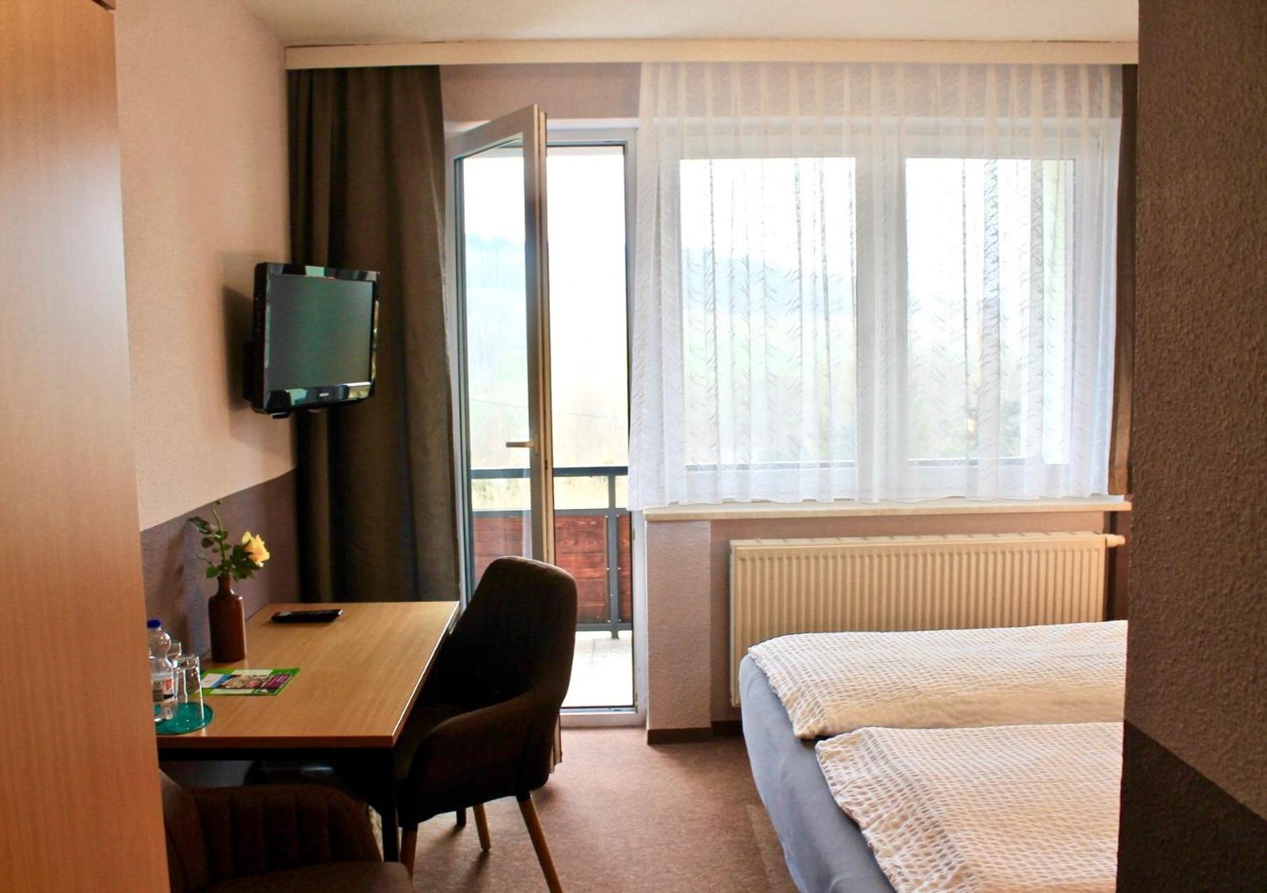 Double Room - Photo 8