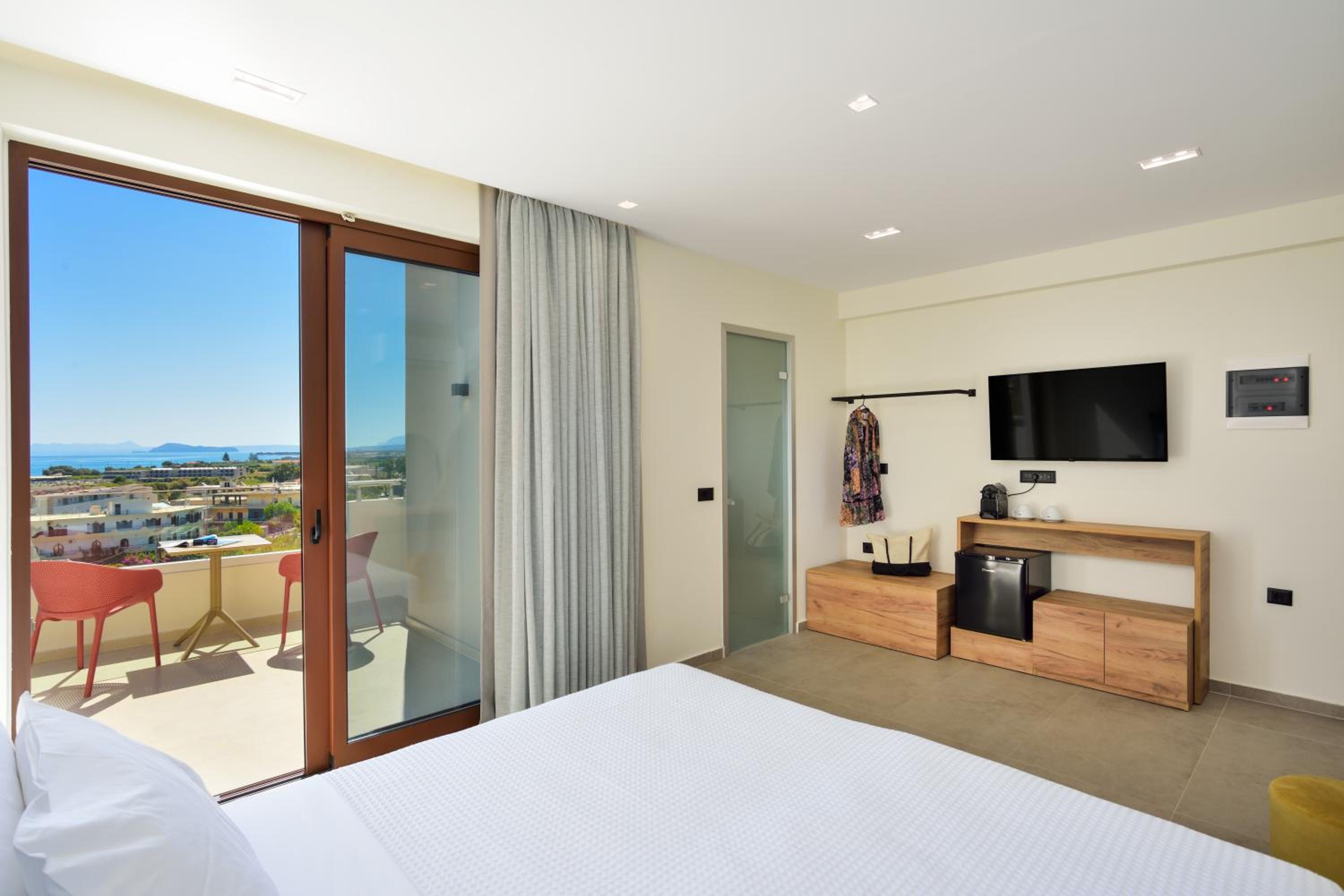 Superior Double or Twin Room with Sea View photo 1