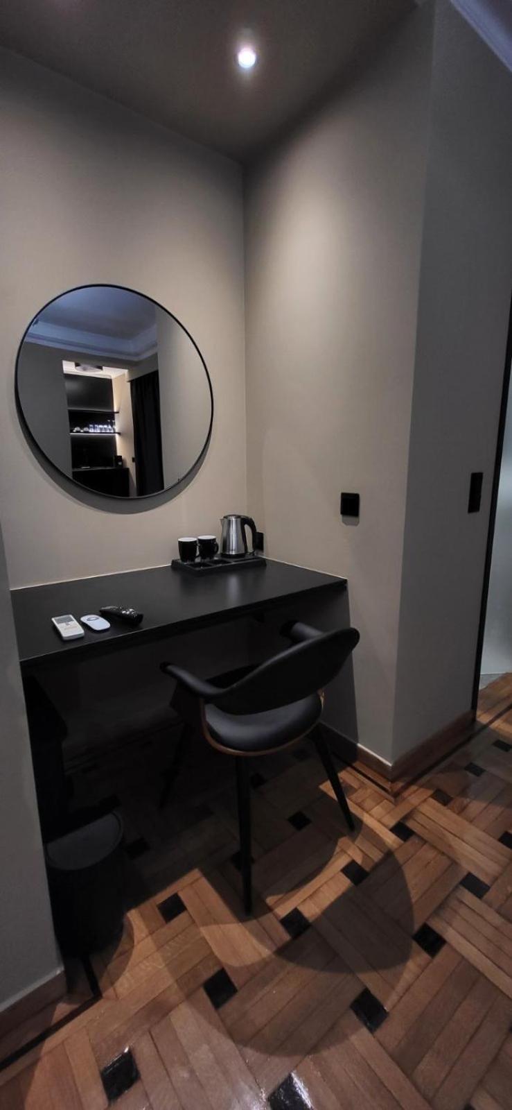 Studio Apartment photo 3