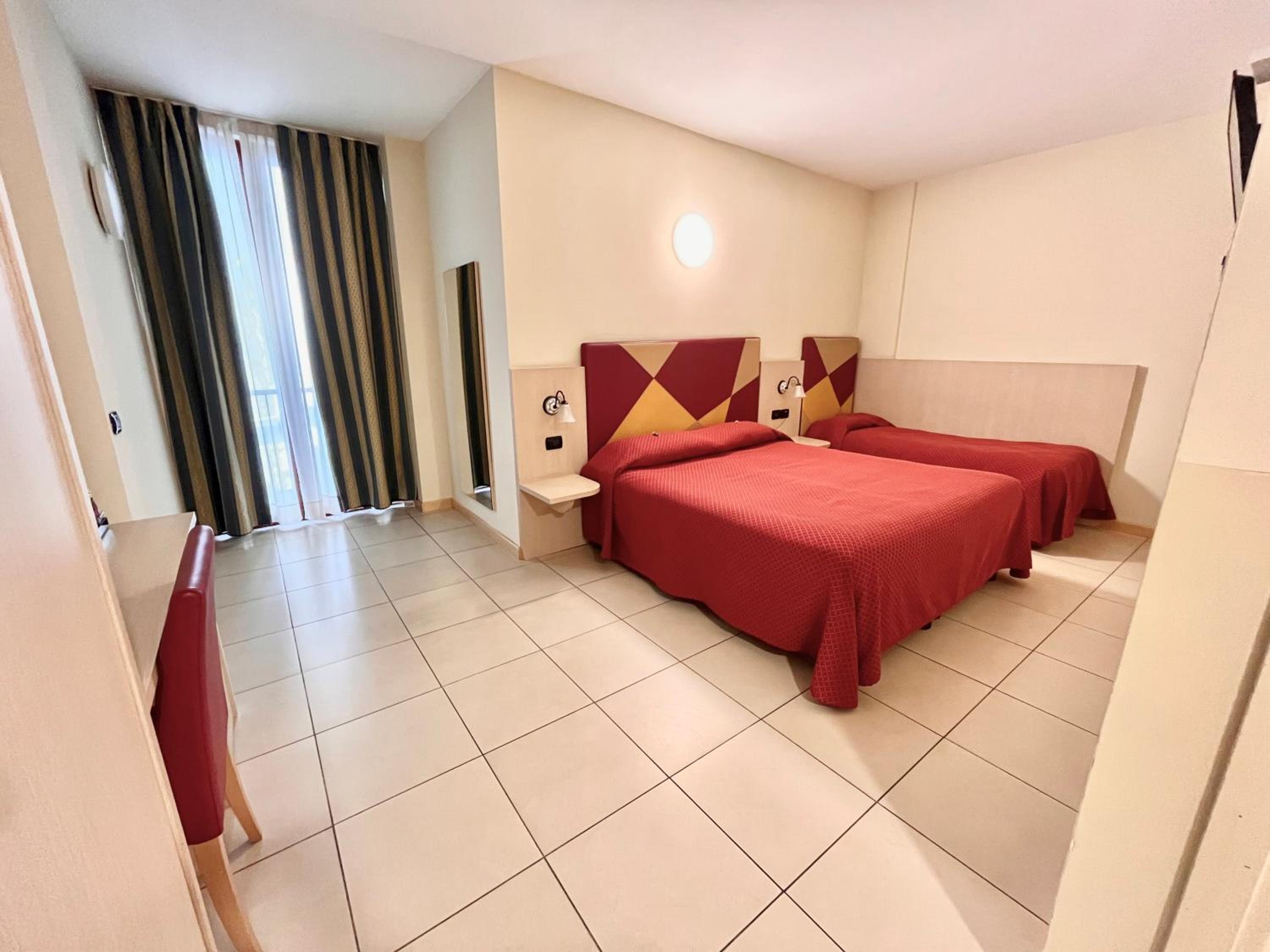 Triple Room - Photo 1