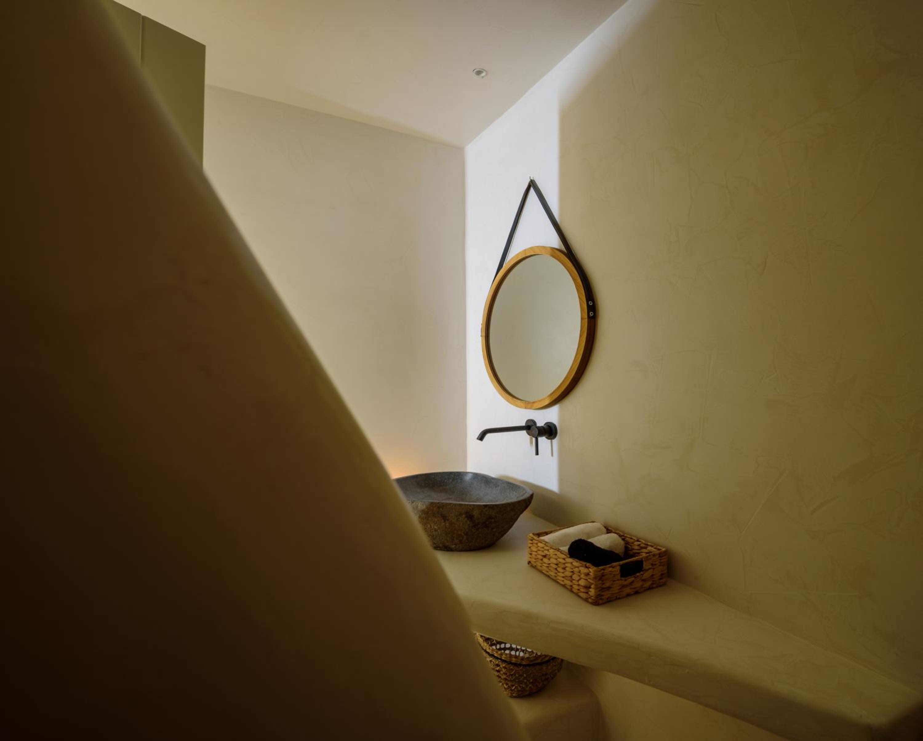Double Room - Photo 9