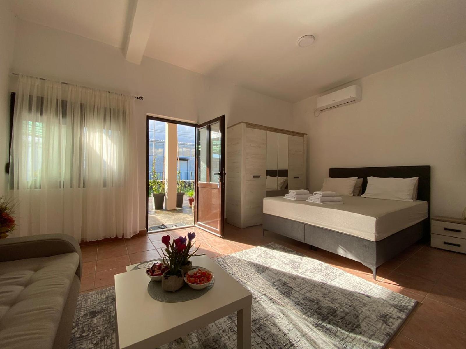 Superior Apartment